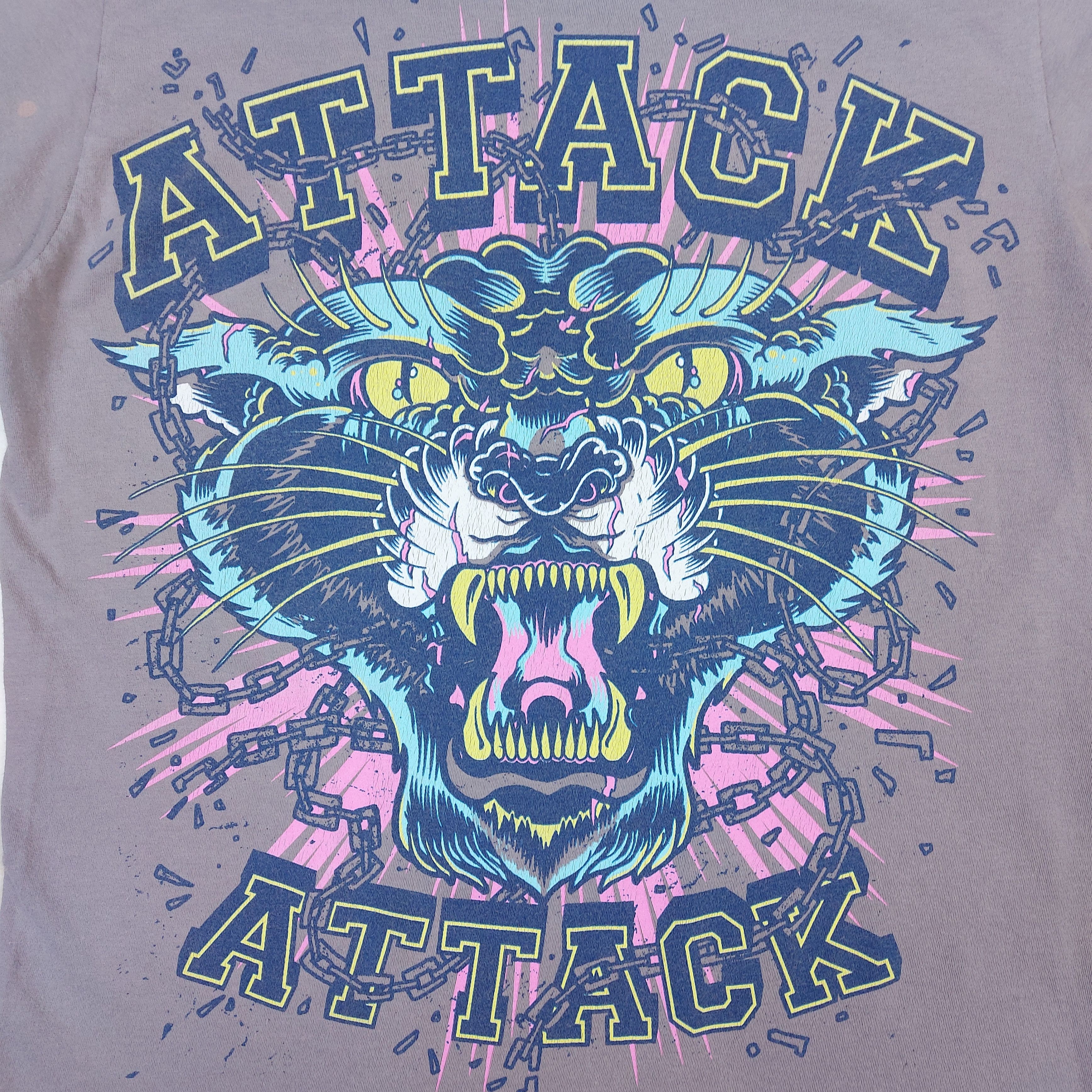 Band Tees Vintage Y2K Attack Attack! Band Crabcore MySpace Era TEE Size US S / EU 44-46 / 1 - 2 Thumbnail