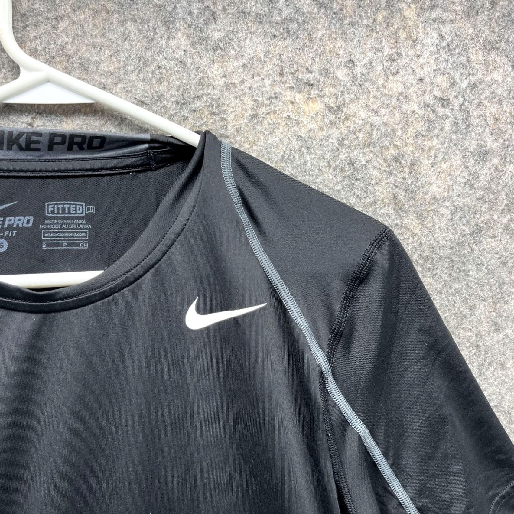 Nike Nike Pro Shirt Men Small Black Athletic Training Dri Fit Fitted Polyester Swoosh - Adult Size US S / EU 44-46 / 1 - 4 Thumbnail
