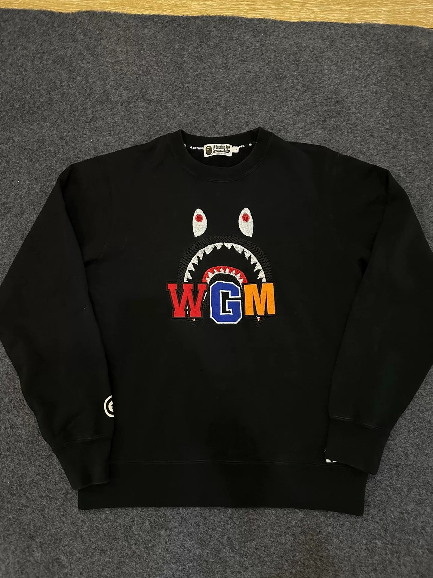 Bape Bape Multi Shark Sweatshirt Pullover Size US L / EU 52-54 / 3 - 1 Thumbnail