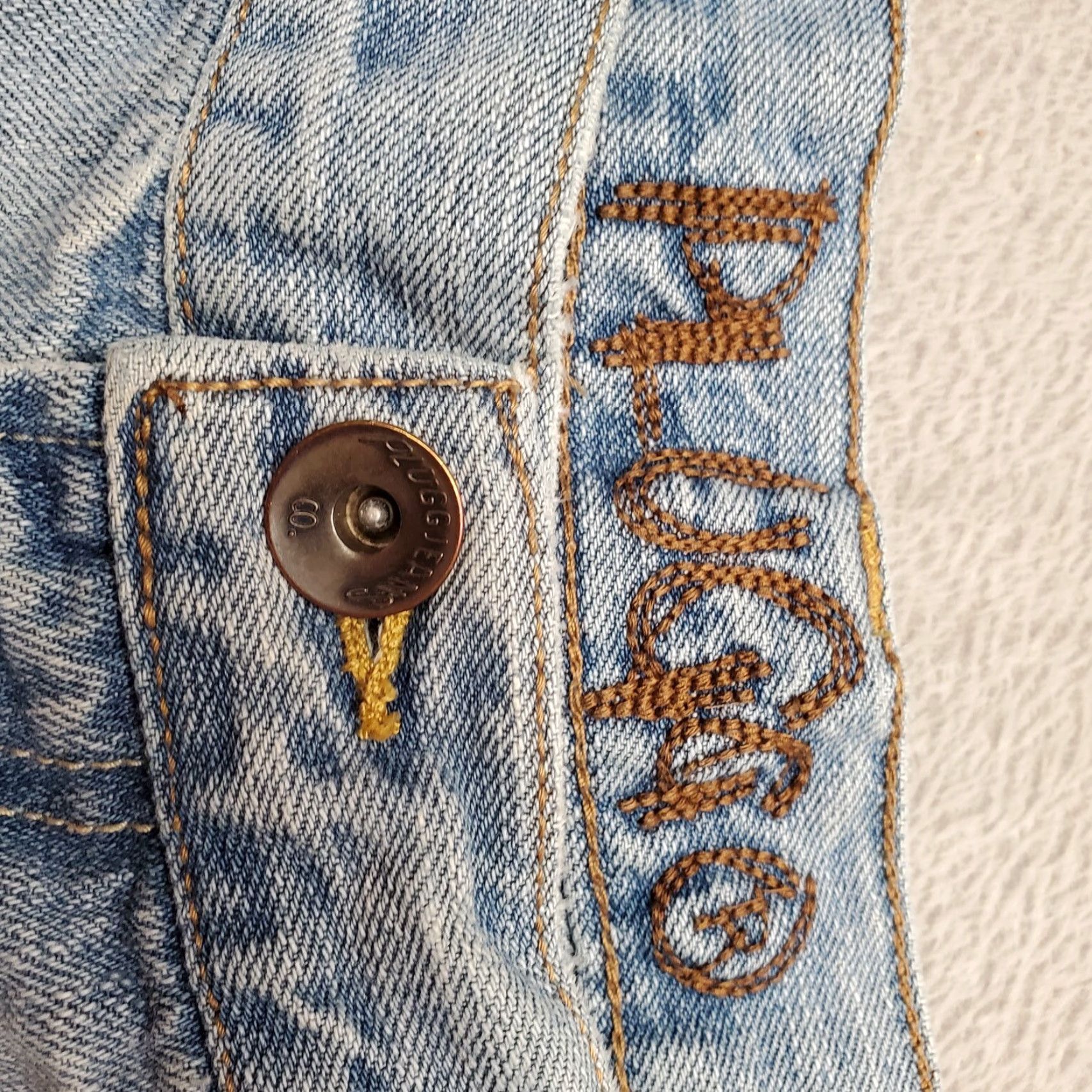 Denime VINTAGE PLUGG Jeans Mens 36x32 Blue Denim Straight Light Wash 5-Pocket Design Embroidered Pocket 90s USA American Mens Jeans Size US 36 / EU 52 - 4 Thumbnail