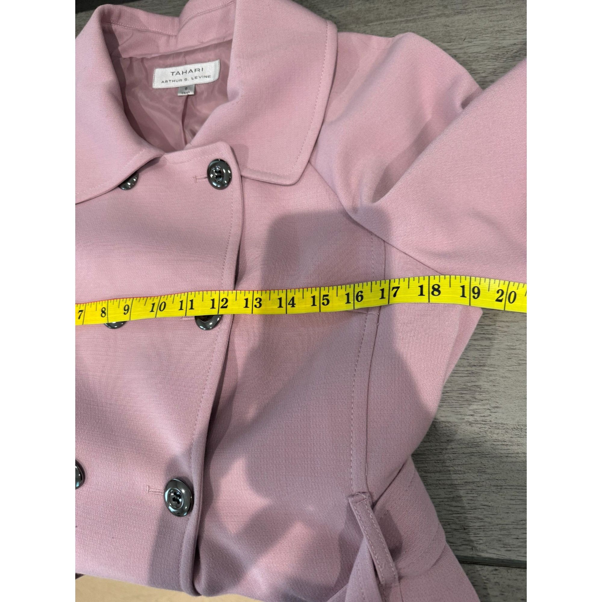 Elie Tahari Tahari by Arthur S. Levine Belted PeaCoat, size 8 Size M / US 6-8 / IT 42-44 - 9 Thumbnail