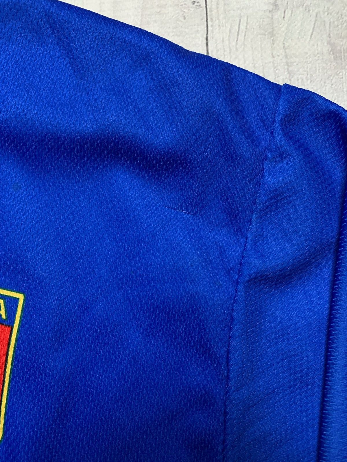 Vintage Vintage very rare italia tee de Rossi size XL blue Size US XL / EU 56 / 4 - 4 Thumbnail