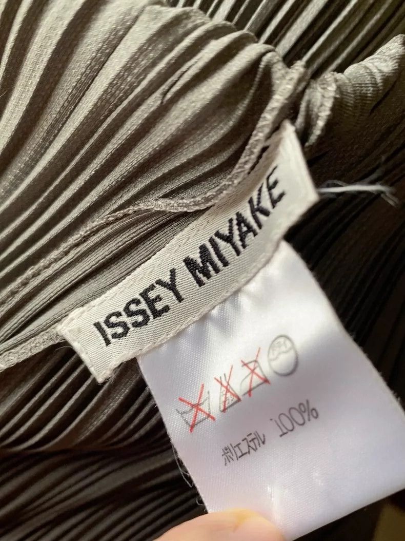 Issey Miyake Issey Miyake A grey pleated cardigan with right-angled sho Size M / US 6-8 / IT 42-44 - 3 Thumbnail