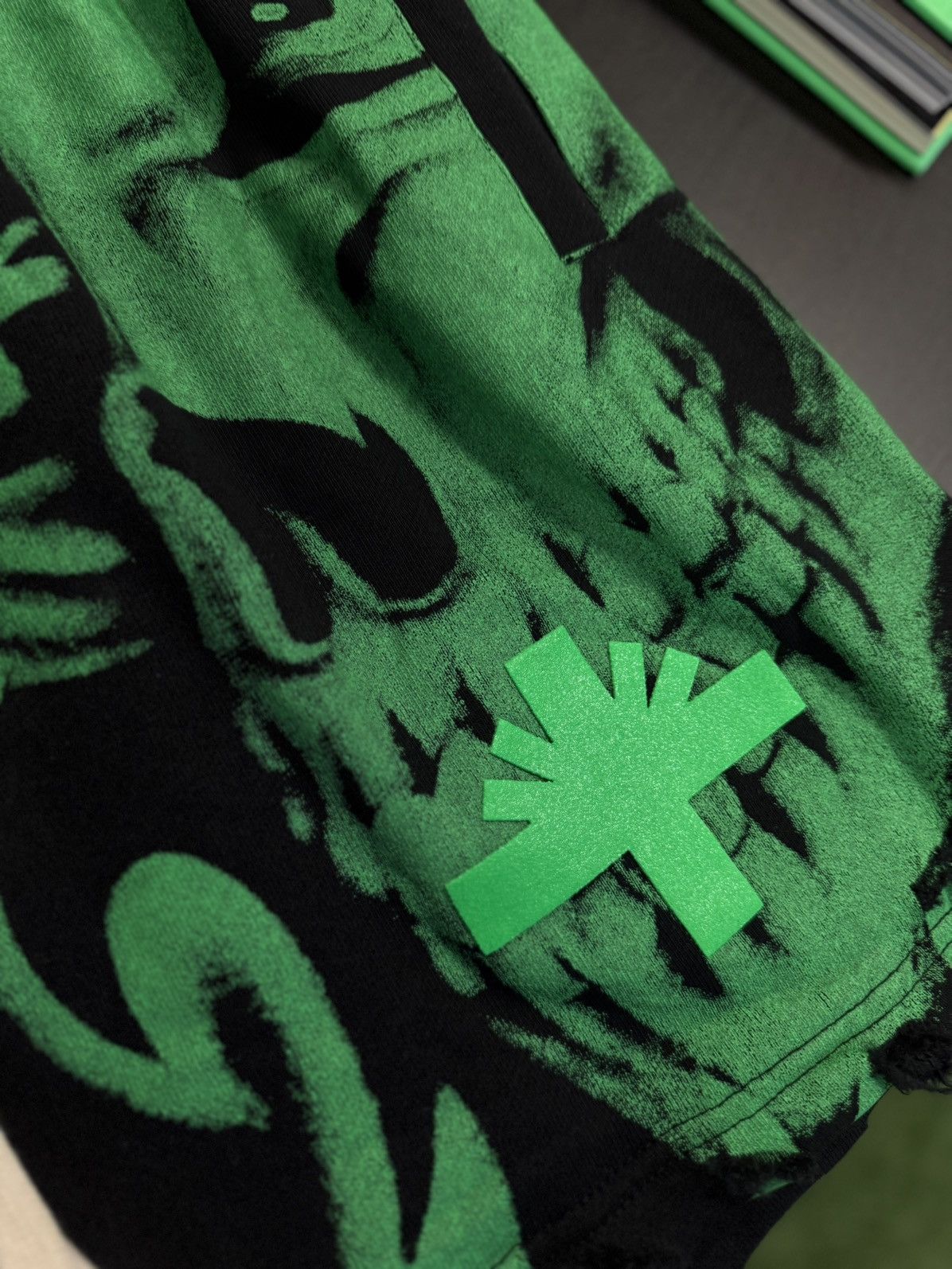 Vertabrae Vertabrae Skeleton Shorts Green Black Size L (NEW) Size US 29 - 5 Thumbnail