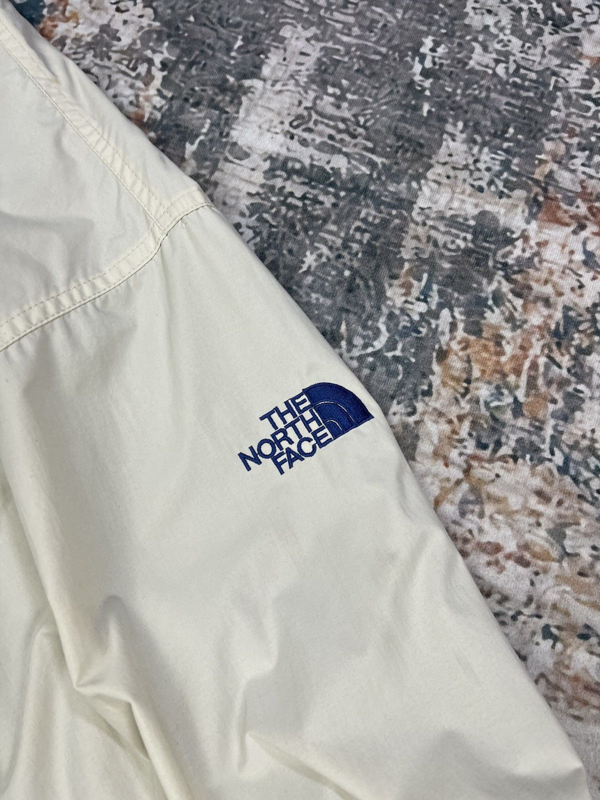 The North Face Vintage The North Face Pocketable Windbreaker Jackets Size US L / EU 52-54 / 3 - 7 Thumbnail