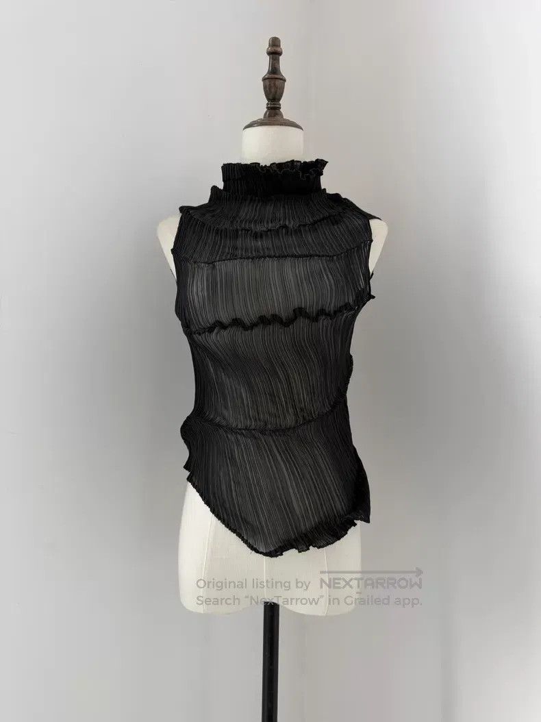 Issey Miyake Issey Miyake Black Vest Size M / US 6-8 / IT 42-44 - 1 Thumbnail