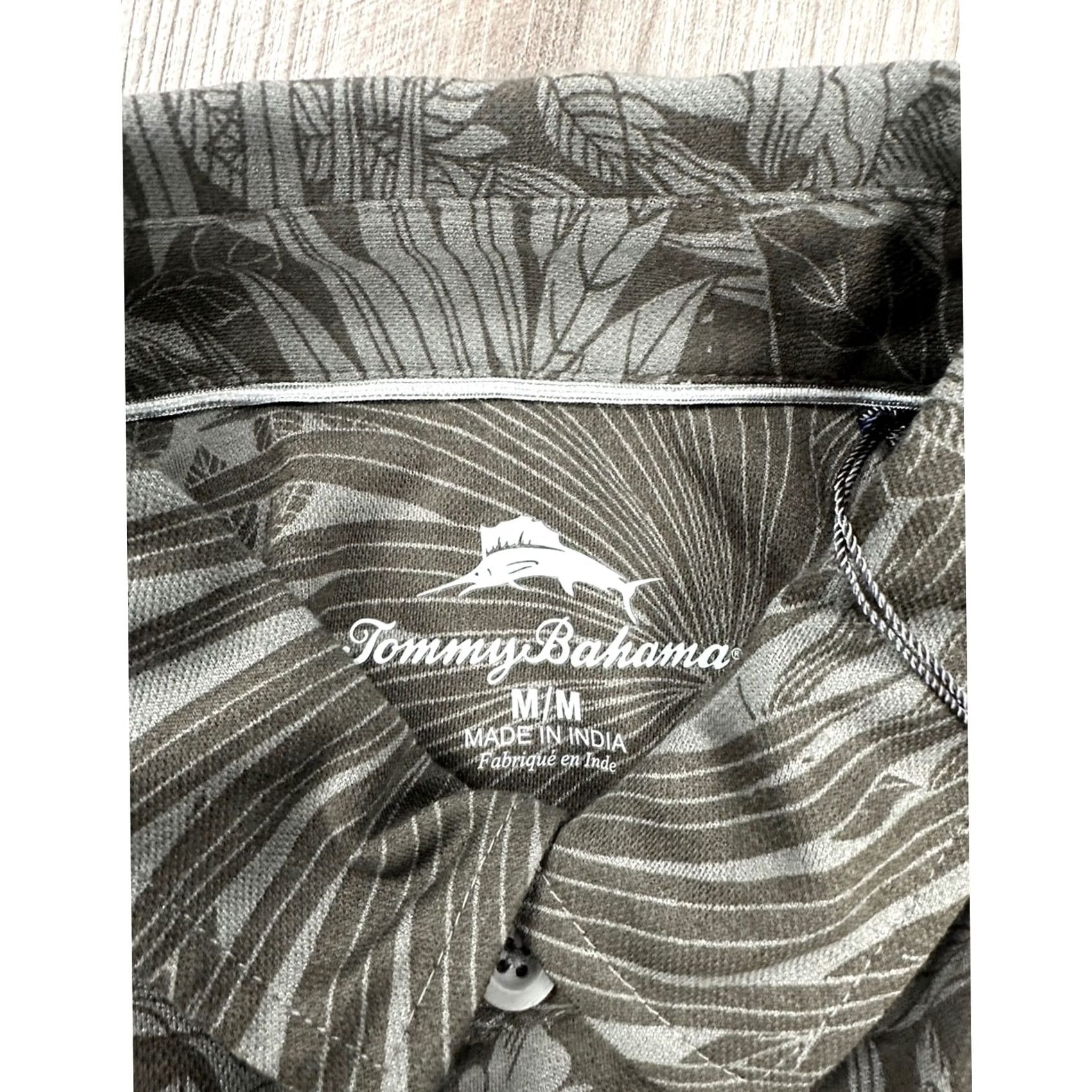 Tommy Bahama Tommy Bahama Polo Shirt Men M Gray Hawaiian Floral tropical Coal Regular Medium Size US M / EU 48-50 / 2 - 7 Thumbnail