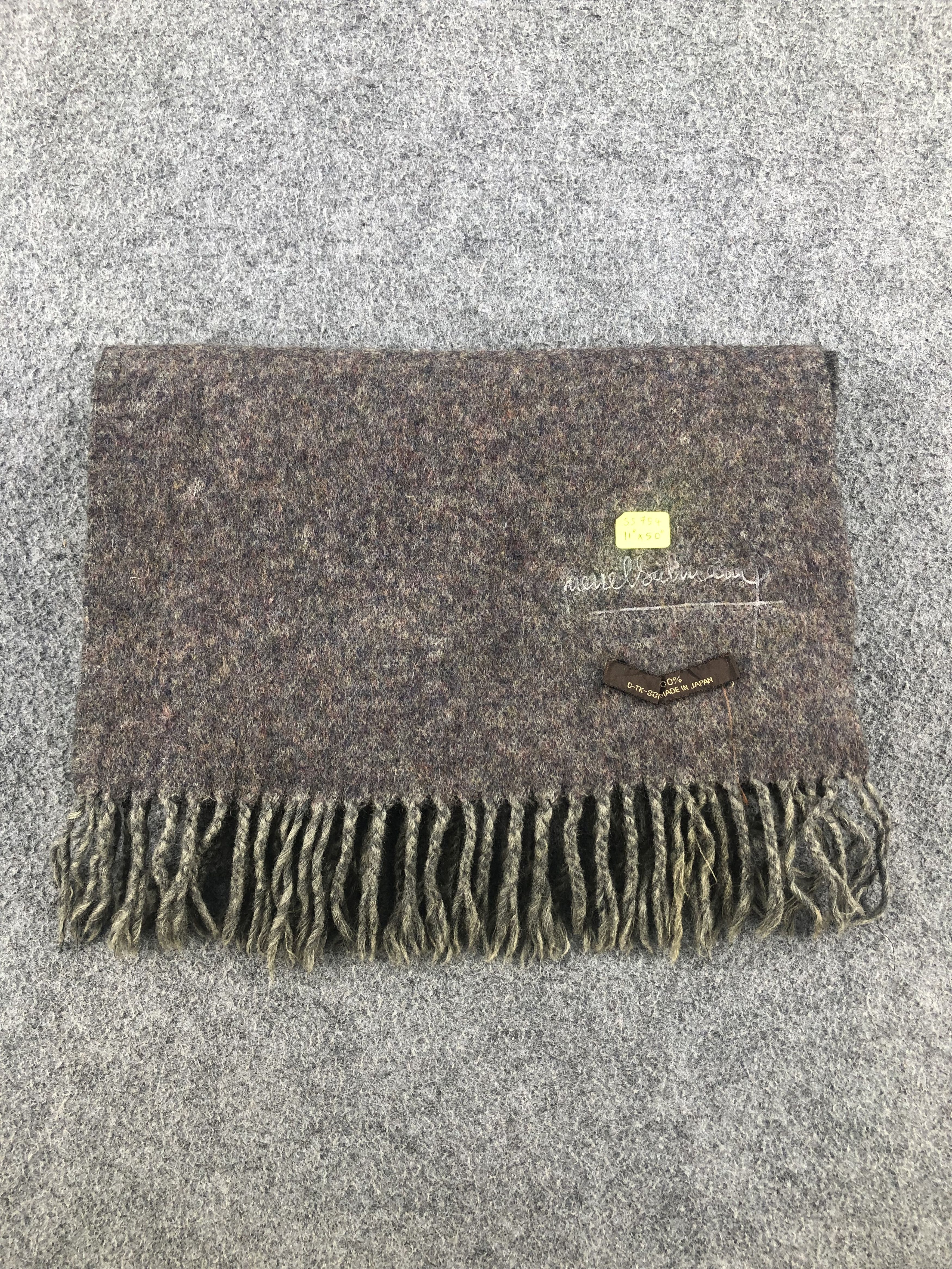 Pierre Balmain Pierre Balmain Scarf / Muffler / Neckwear Size ONE SIZE - 6 Thumbnail
