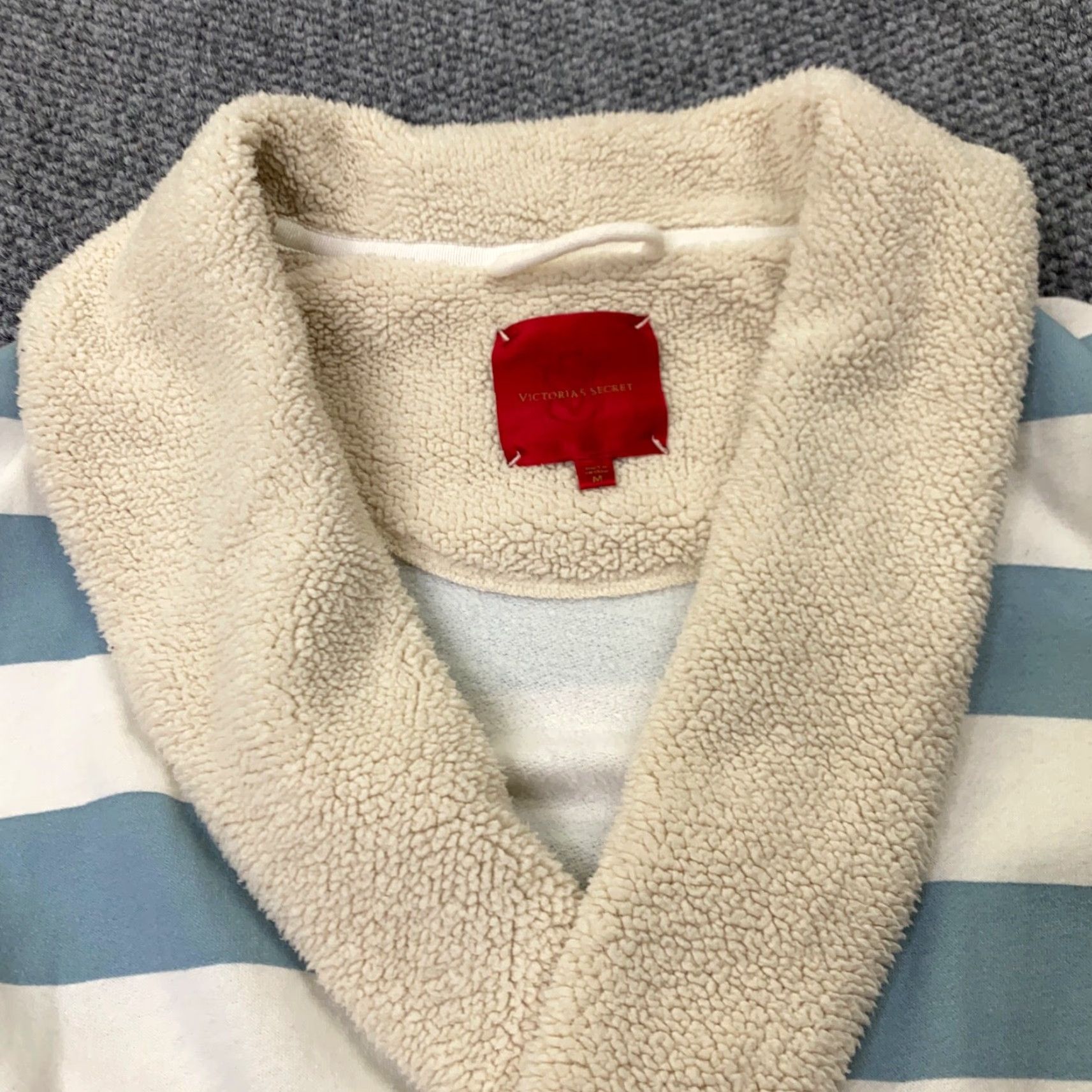 Victoria's Secret Victoria's Secret Womens Robe Striped BLUE Medium Cozy Plush Pockets Shirt? Size ONE SIZE - 7 Thumbnail