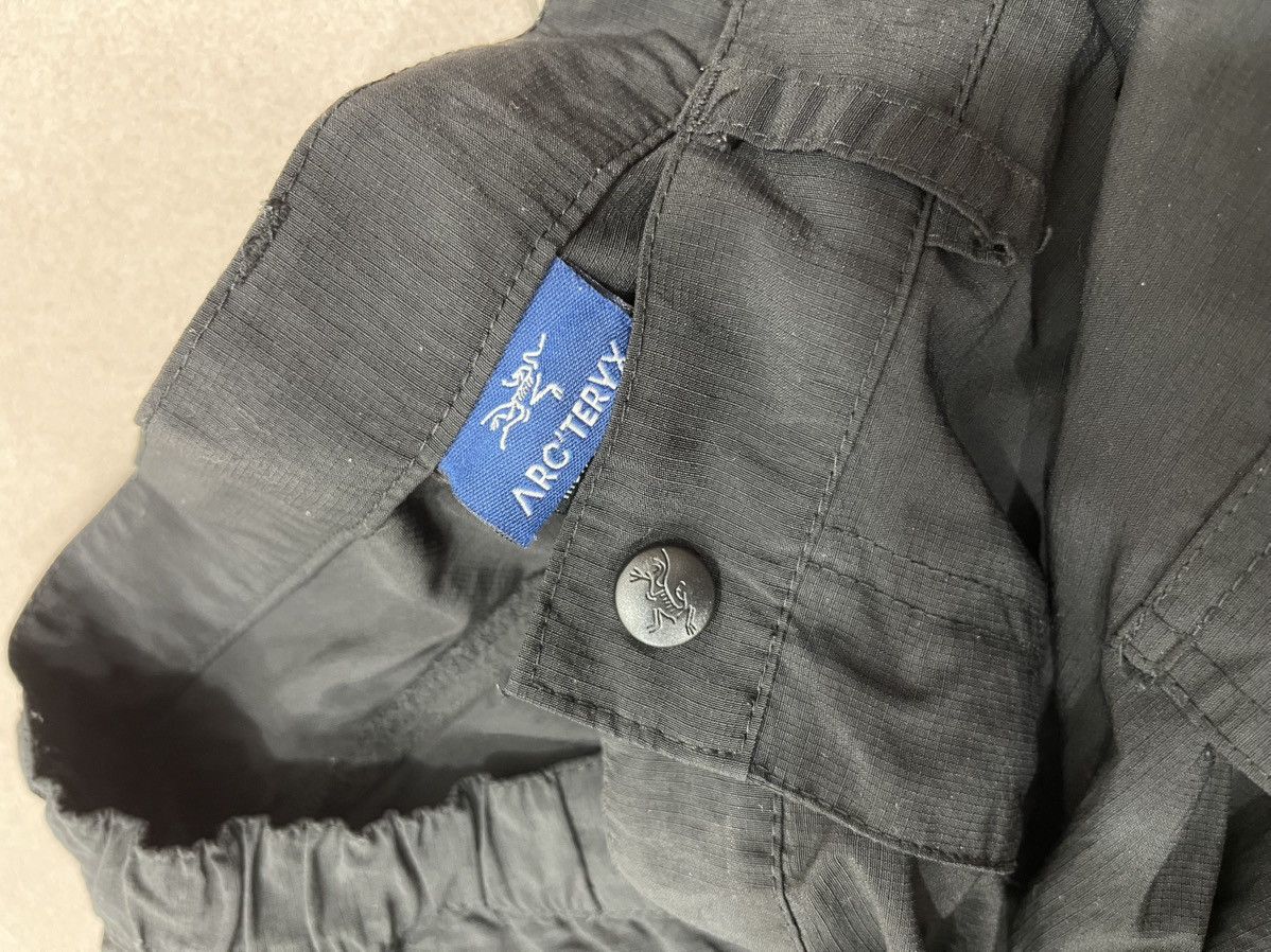 Arc'teryx Arcteryx Cargo Black Hiking Pants Size US 33 - 16 Thumbnail