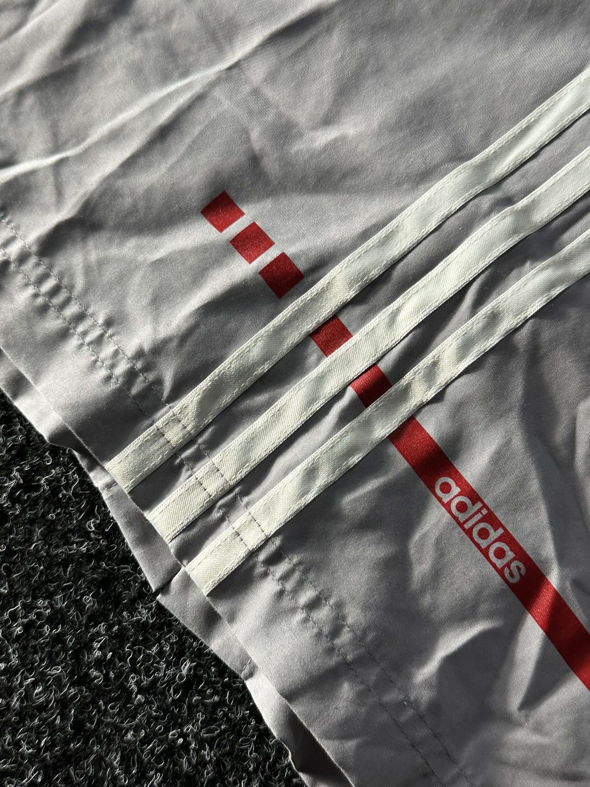 Adidas × Y-3 × Yohji Yamamoto Adidas Yohji Yamamoto Y-3 3 Stripes red logo Boxy fit Y2K Size US M / EU 48-50 / 2 - 13 Thumbnail