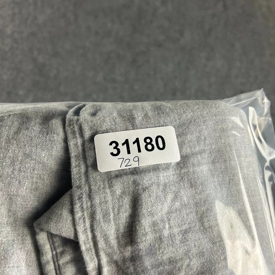 Uniqlo Uniqlo Flannel Shirt Mens Small Gray Pocket Cotton Adults Size US S / EU 44-46 / 1 - 9 Thumbnail