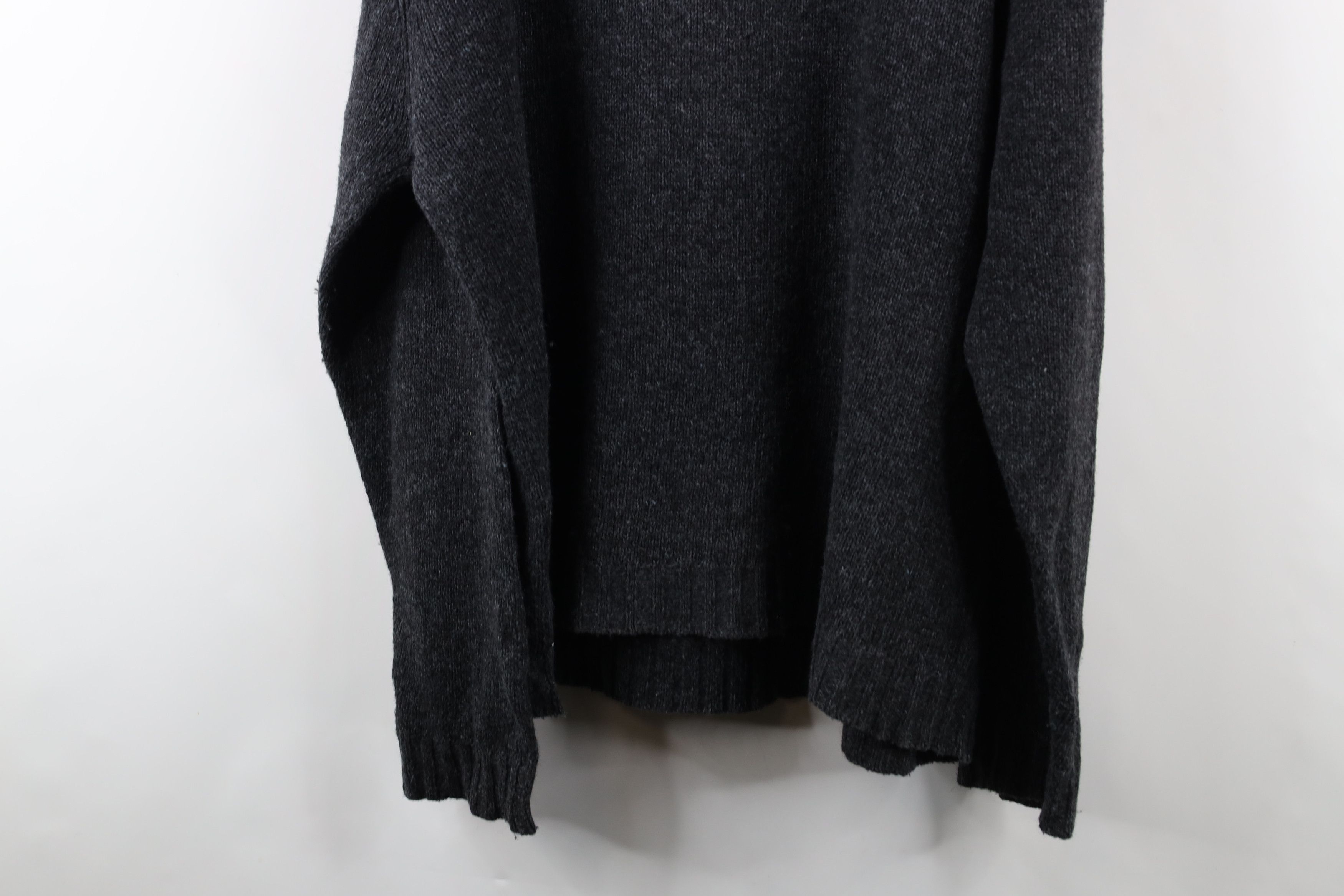 Vintage Vintage 90s Streetwear Wool Blend Knit V-Neck Sweater Size US L / EU 52-54 / 3 - 8 Thumbnail