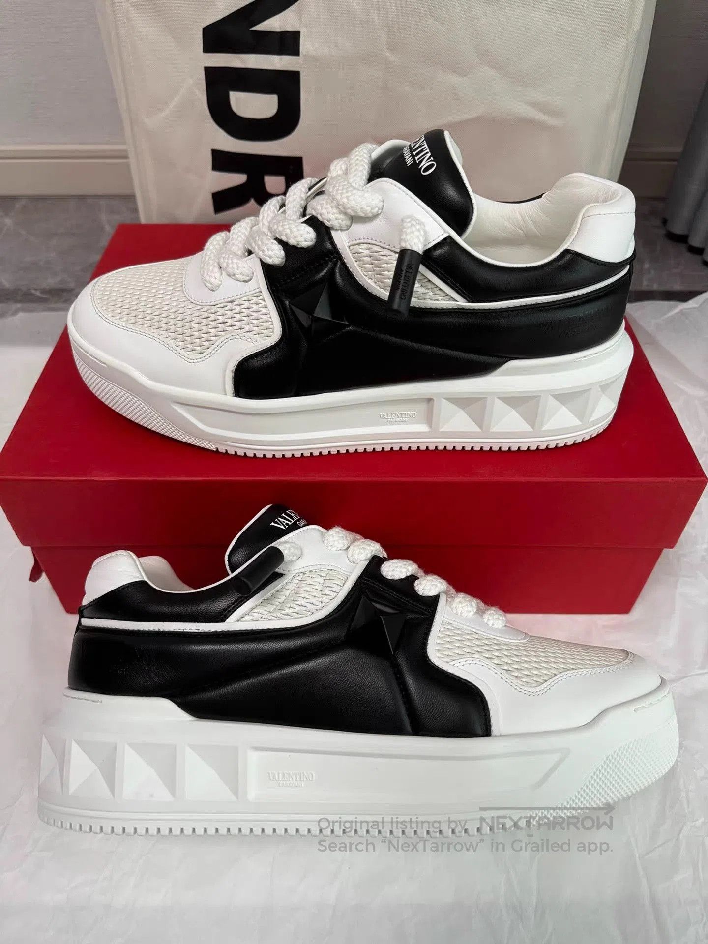Valentino White Low. Size US 9 / EU 42 - 8 Thumbnail