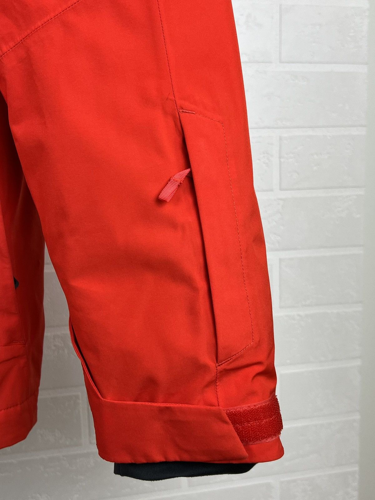 The North Face THE NORTH FACE Ski Jacket DRYVENT Insulated Logo Red Men’s Size US L / EU 52-54 / 3 - 5 Thumbnail