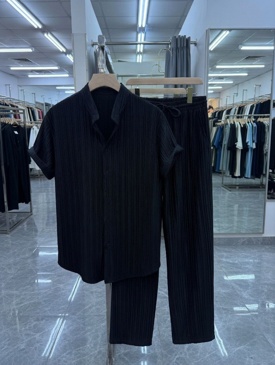 Other Completo Uomo Nero Plissettato Camicia + Pantaloni - M Size US M / EU 48-50 / 2 - 1 Thumbnail