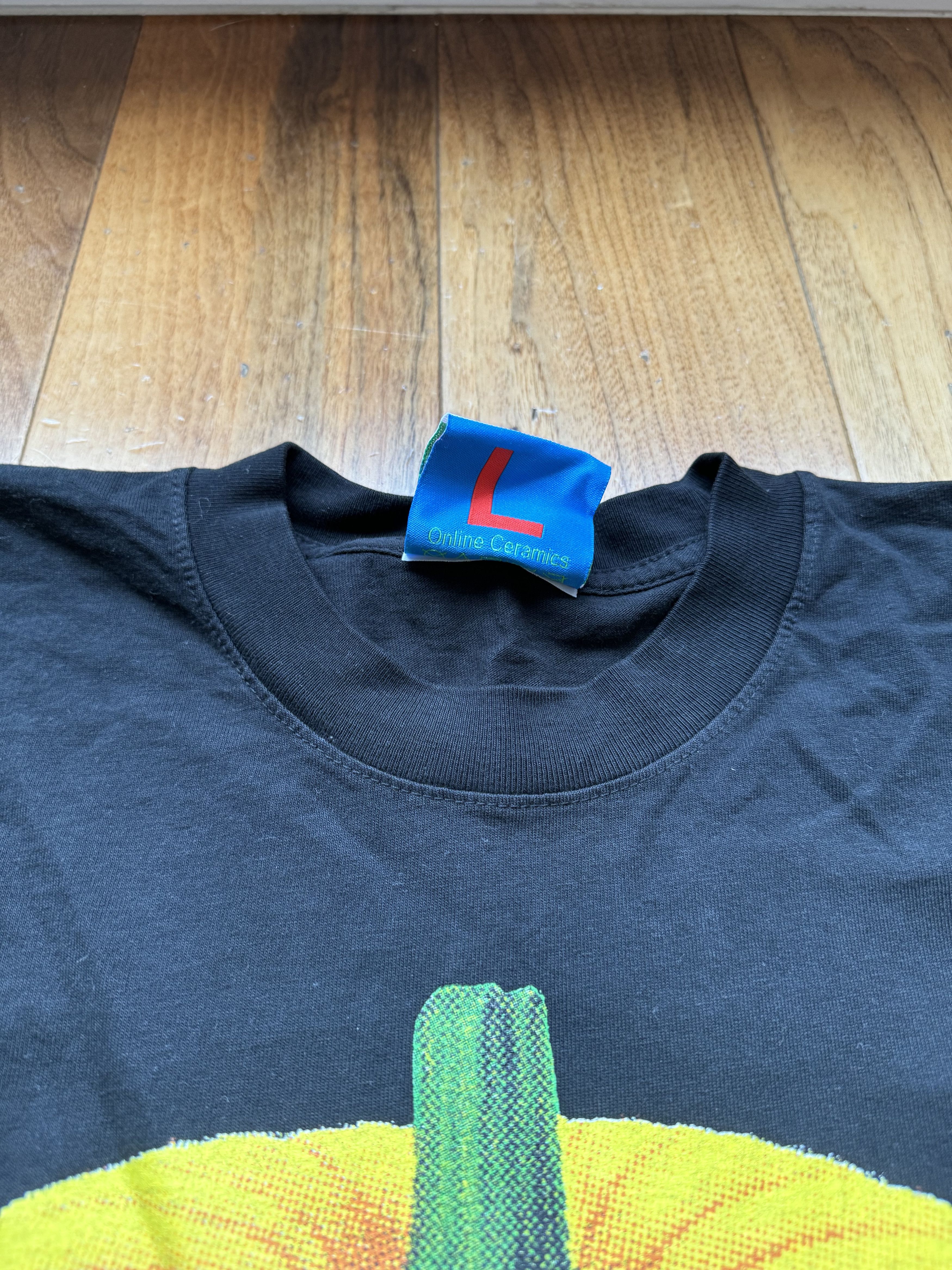 Online Ceramics Online Ceramics "Light The Candle Curse The Glare" T-shirt Size US L / EU 52-54 / 3 - 3 Thumbnail