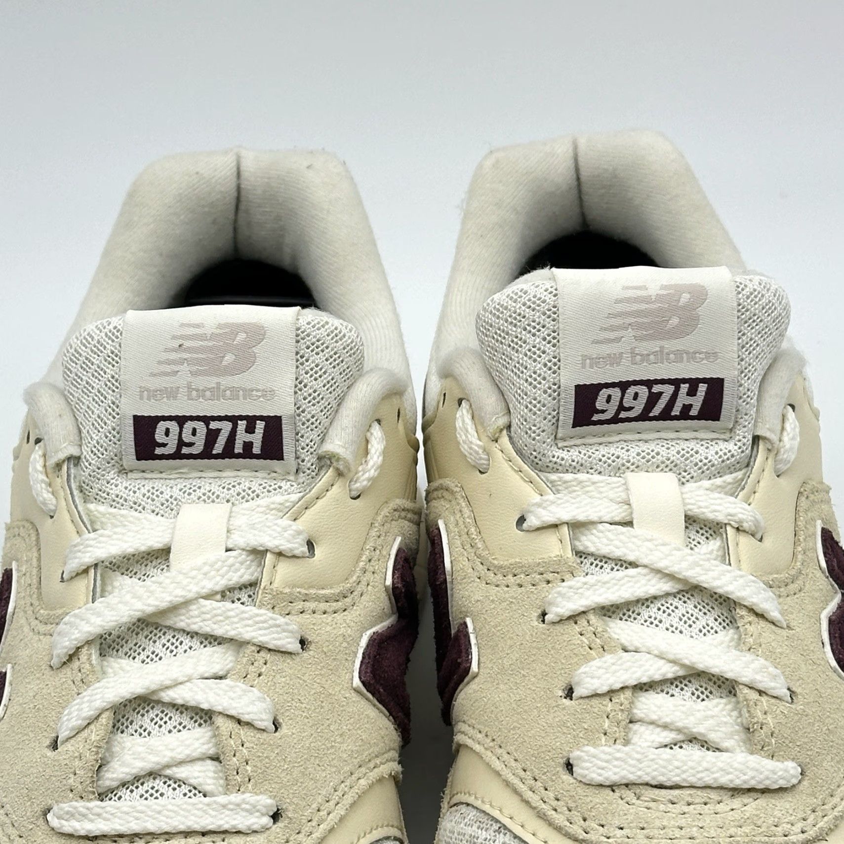 New Balance VINTAGE New Balance 997H Macadamia Nut White Women's Size 9.5 B Comfort Sneaker CW997HRM Size US 10 / IT 40 - 7 Thumbnail