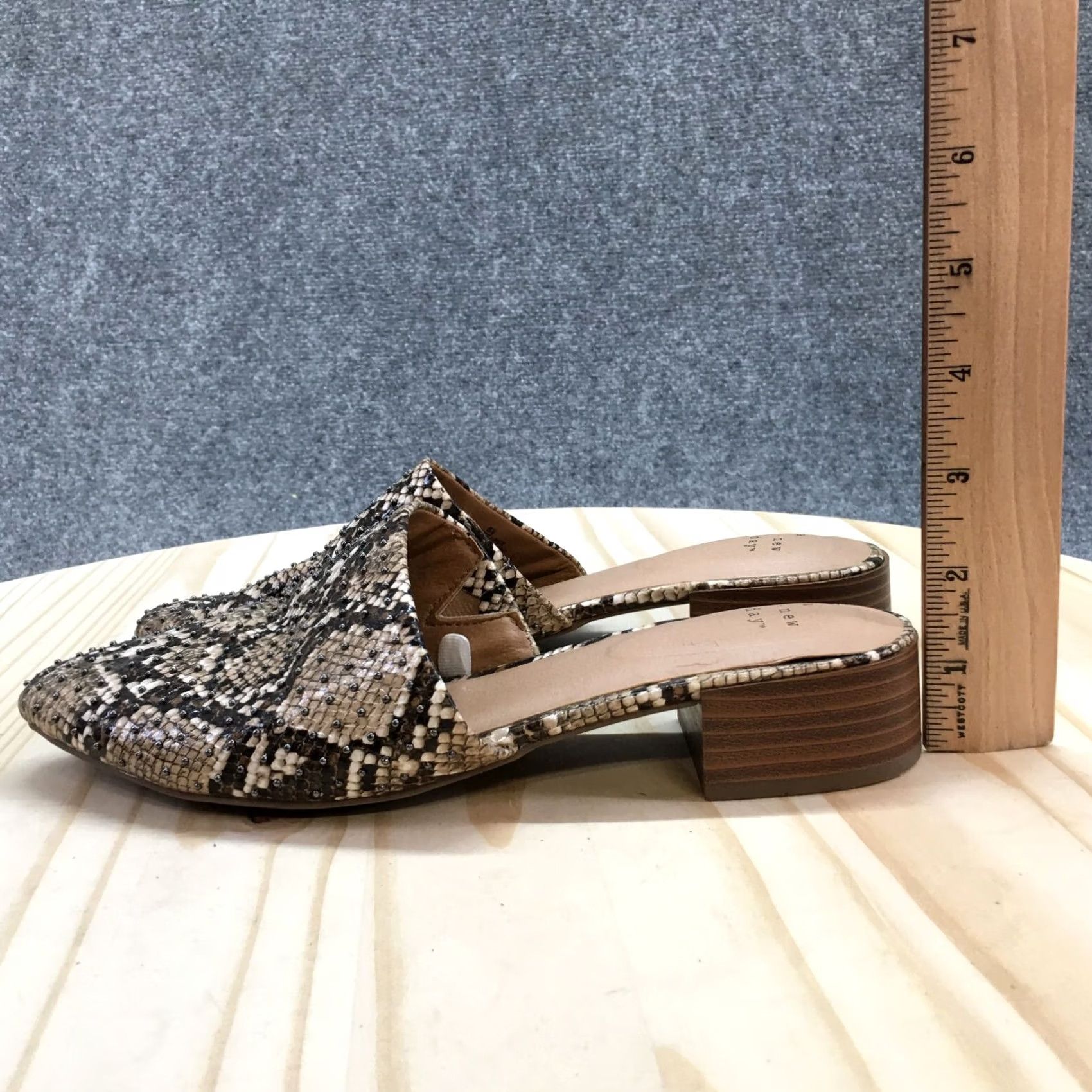 Vintage A New Day Sandals Womens 6.5 Snake Print Casual Slip On Mules Brown Faux Leather Size US 7 / IT 37 - 6 Thumbnail