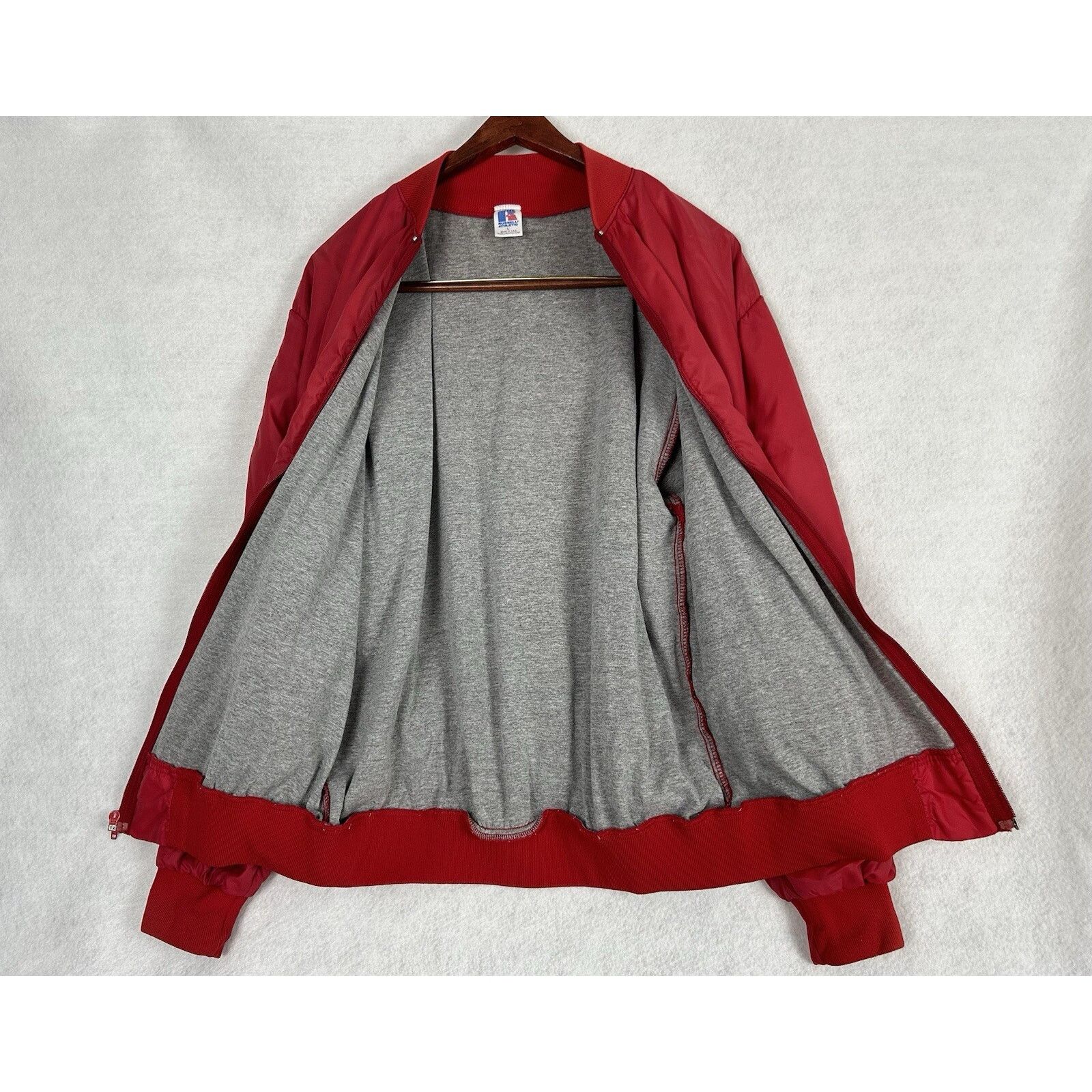 Russell Athletic VTG Russell Athletic Red Zip-Up Windbreaker L Eagle Logo Size US L / EU 52-54 / 3 - 4 Thumbnail