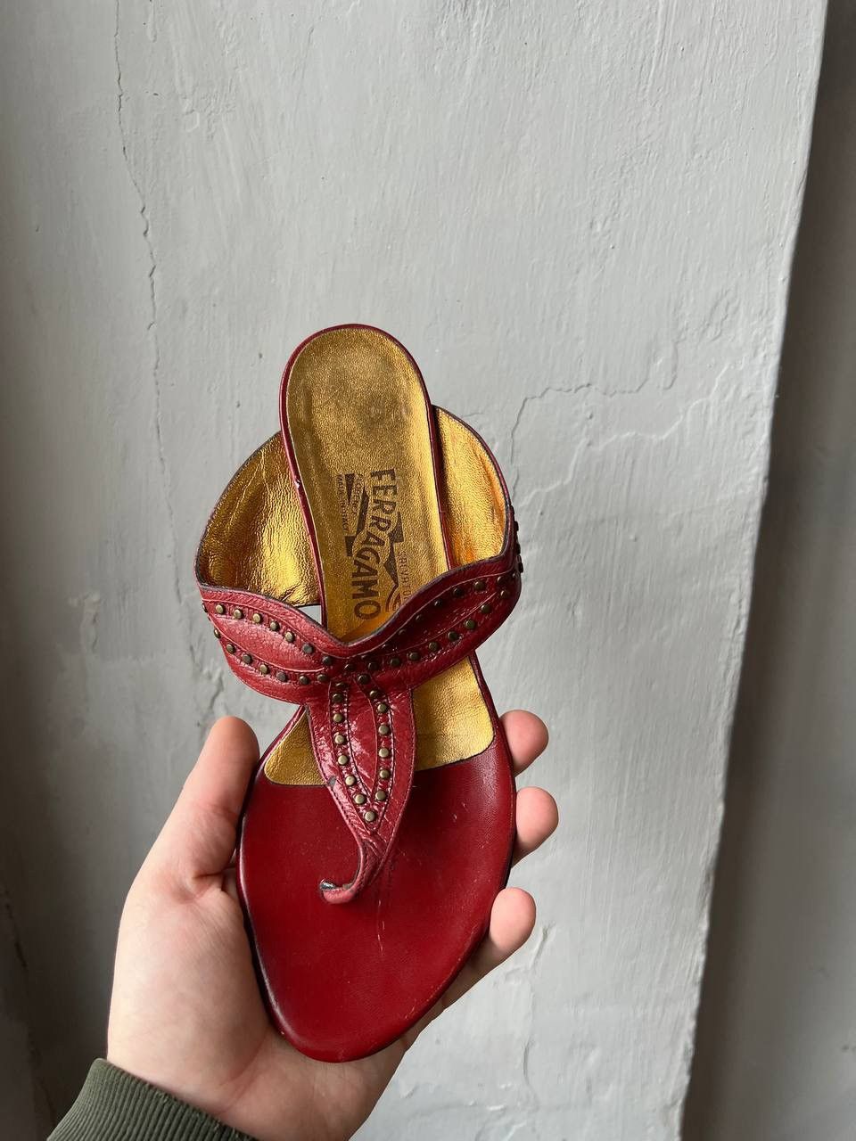 Salvatore Ferragamo SALVATORE FERRAGAMO RED GOLD LEATHER PATERN SLIDE SANDALS 38 Size US 8 / IT 38 - 16 Thumbnail