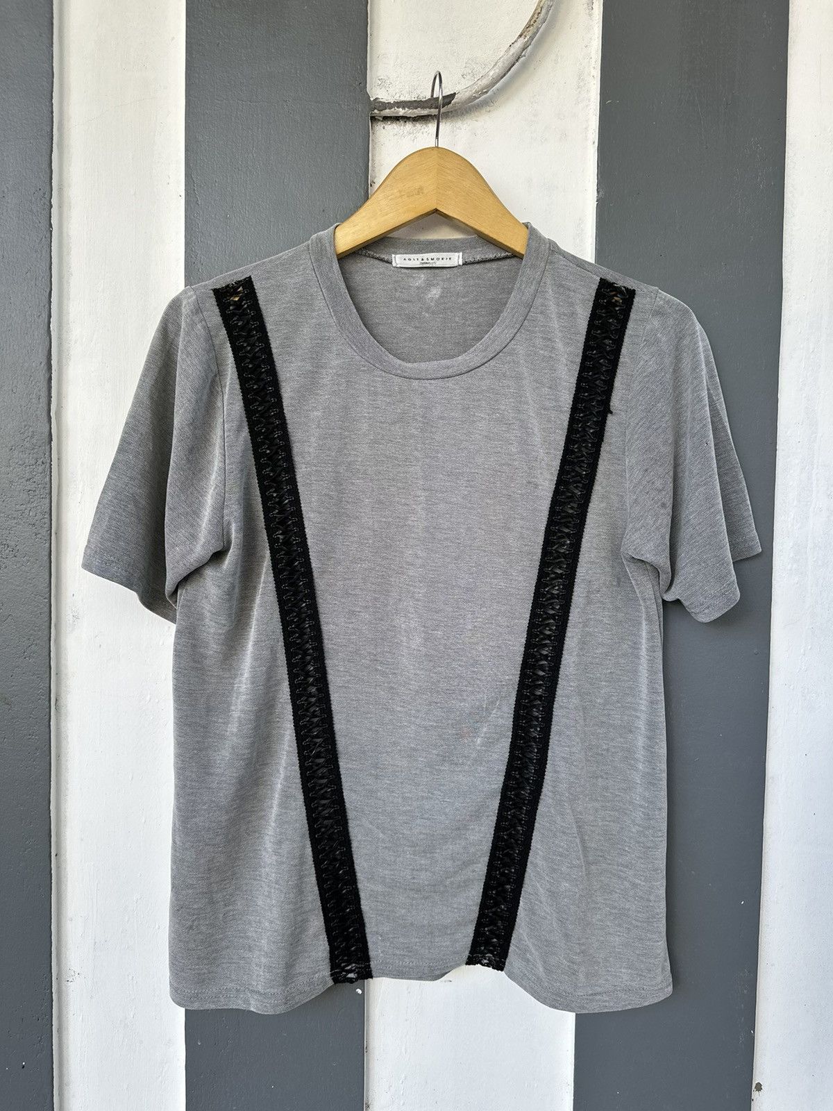 Japanese Brand CRAZY FASHION PUNK STYLE AGIT & SMOKIE TSHIRT Size S / US 4 / IT 40 - 1 Thumbnail