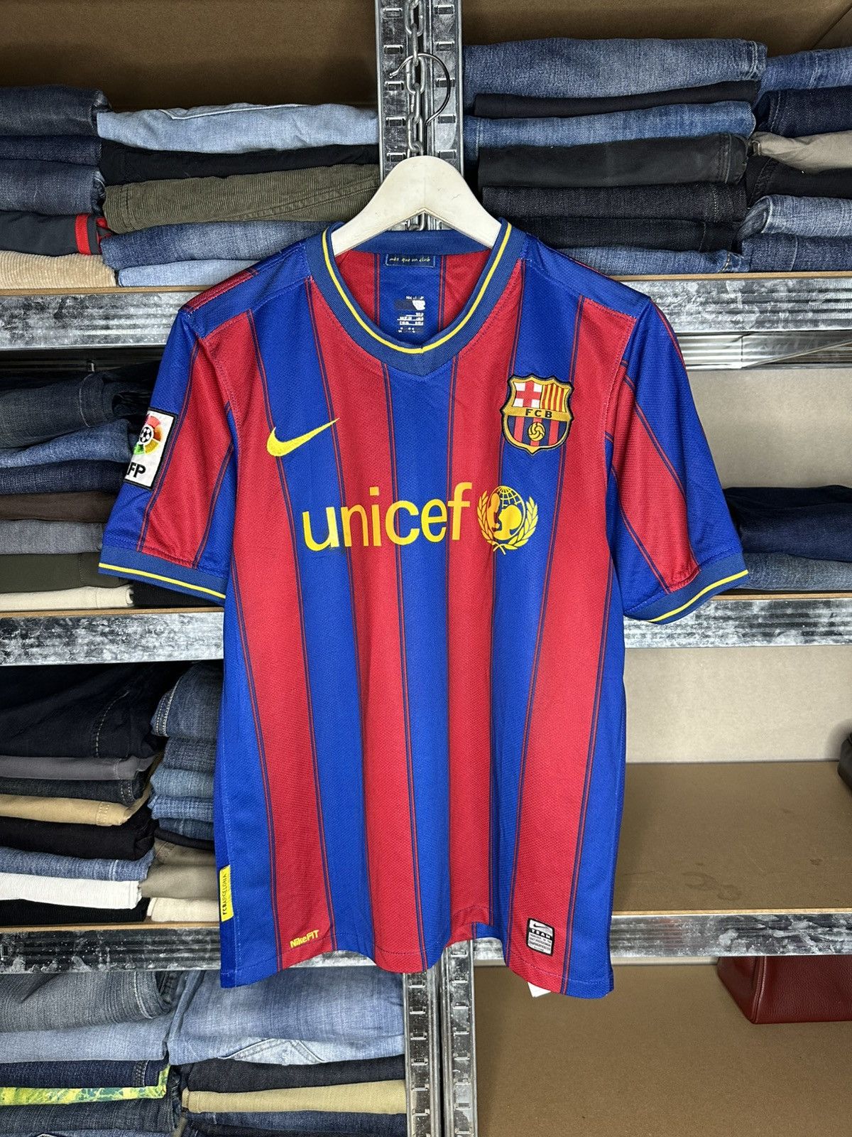 Nike FC Barcelona Retro 2009/10 Nike Home Soccer Jersey Size S Size US S / EU 44-46 / 1 - 1 Thumbnail