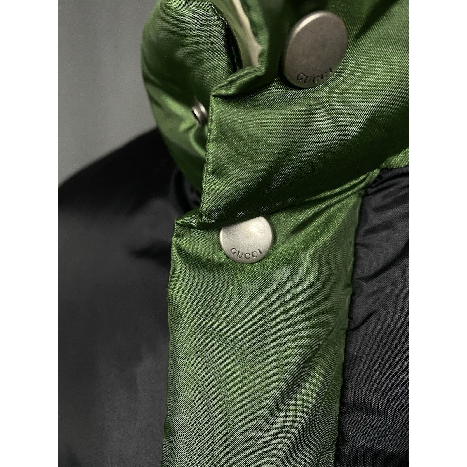 Gucci GUCCI Nylon Silk Satin Padded Men's Down Vest Size 52 698713 Size US L / EU 52-54 / 3 - 9 Thumbnail