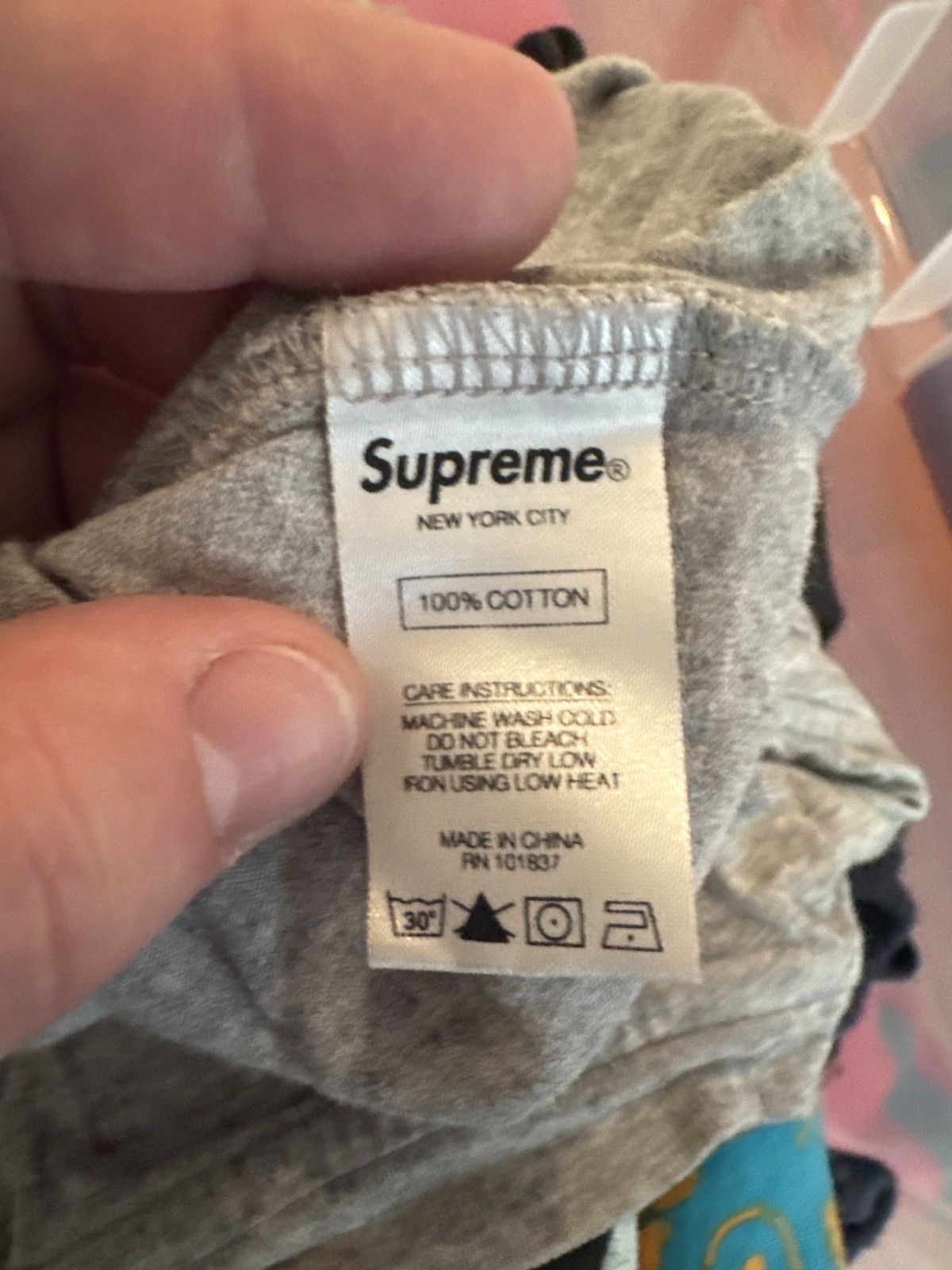 Supreme Supreme Small Box Logo Tee Size US L / EU 52-54 / 3 - 5 Thumbnail