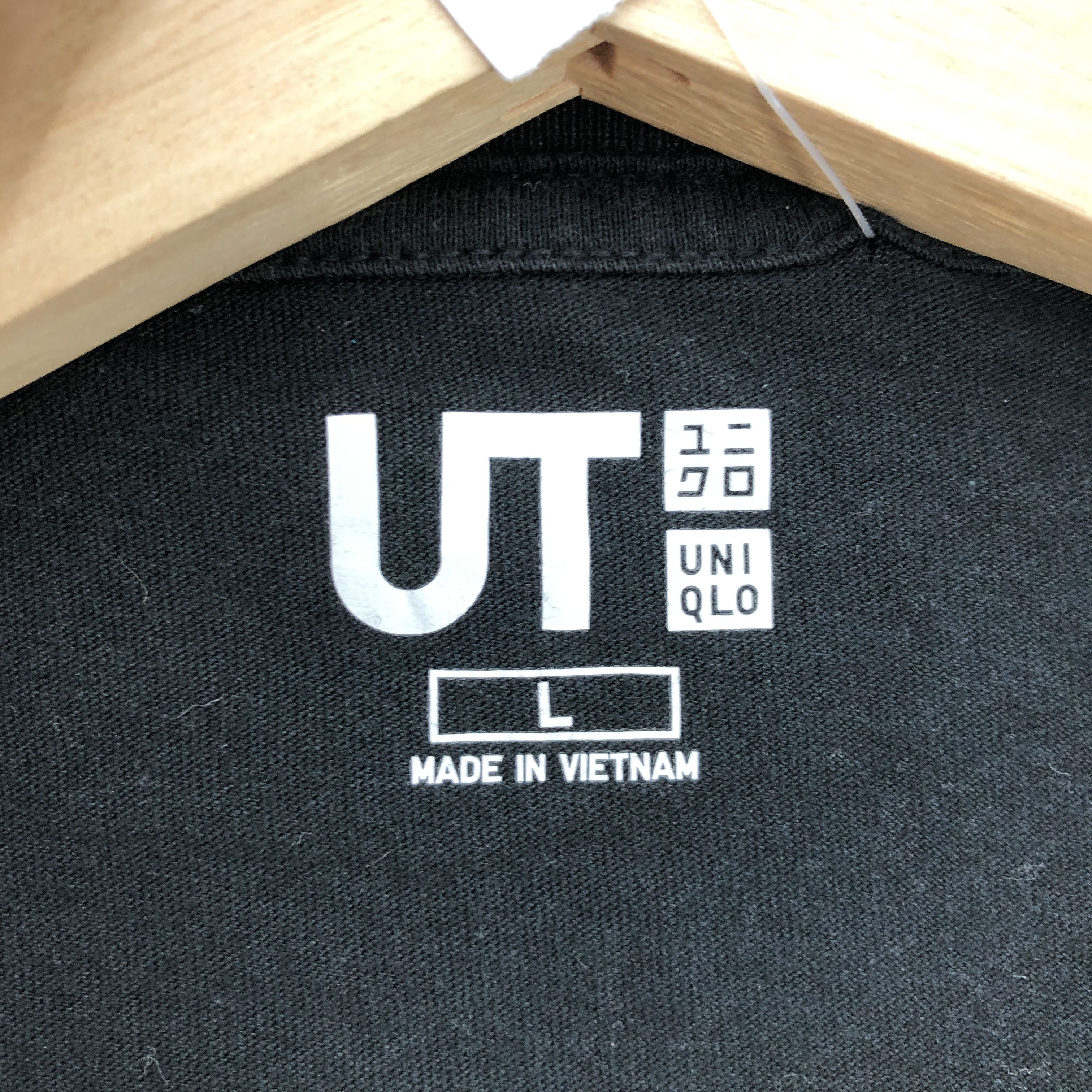 Japanese Brand Vintage Y2K Graphic T Shirt Uniqlo Technics Crewneck Tees Size US M / EU 48-50 / 2 - 4 Thumbnail