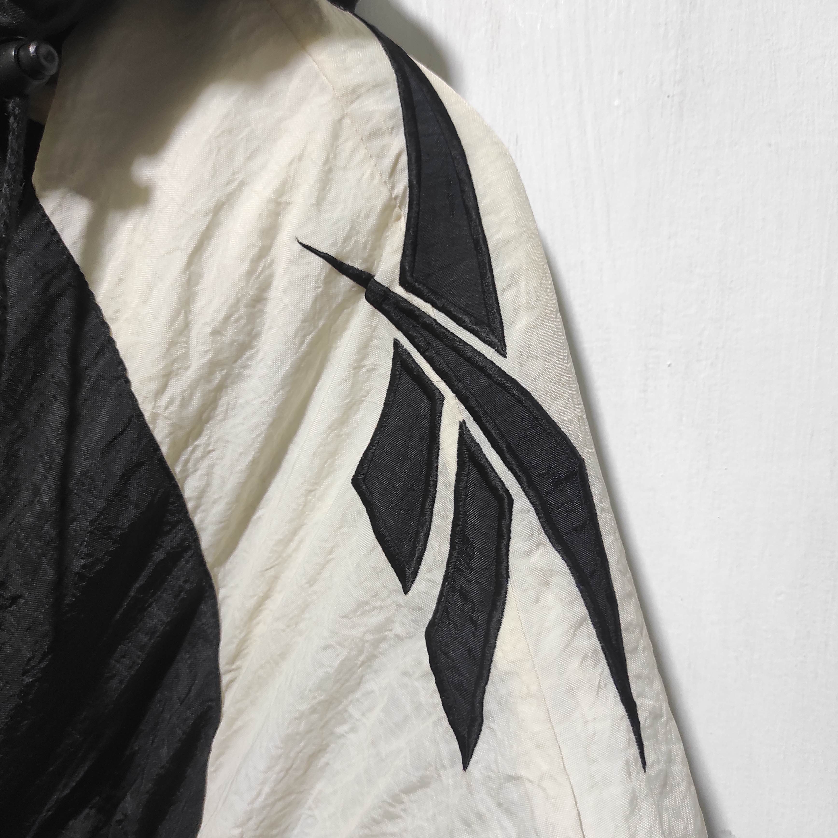 Reebok Vintage Reebok Puffer Windbreaker Jacket & Hat Cap Size US L / EU 52-54 / 3 - 9 Thumbnail