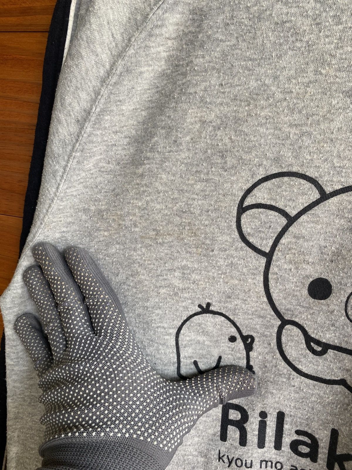 Japanese Brand Vintage Rilakkuma Grey Sweatshirt by San-X – Japanese Kawaii Size US M / EU 48-50 / 2 - 7 Thumbnail