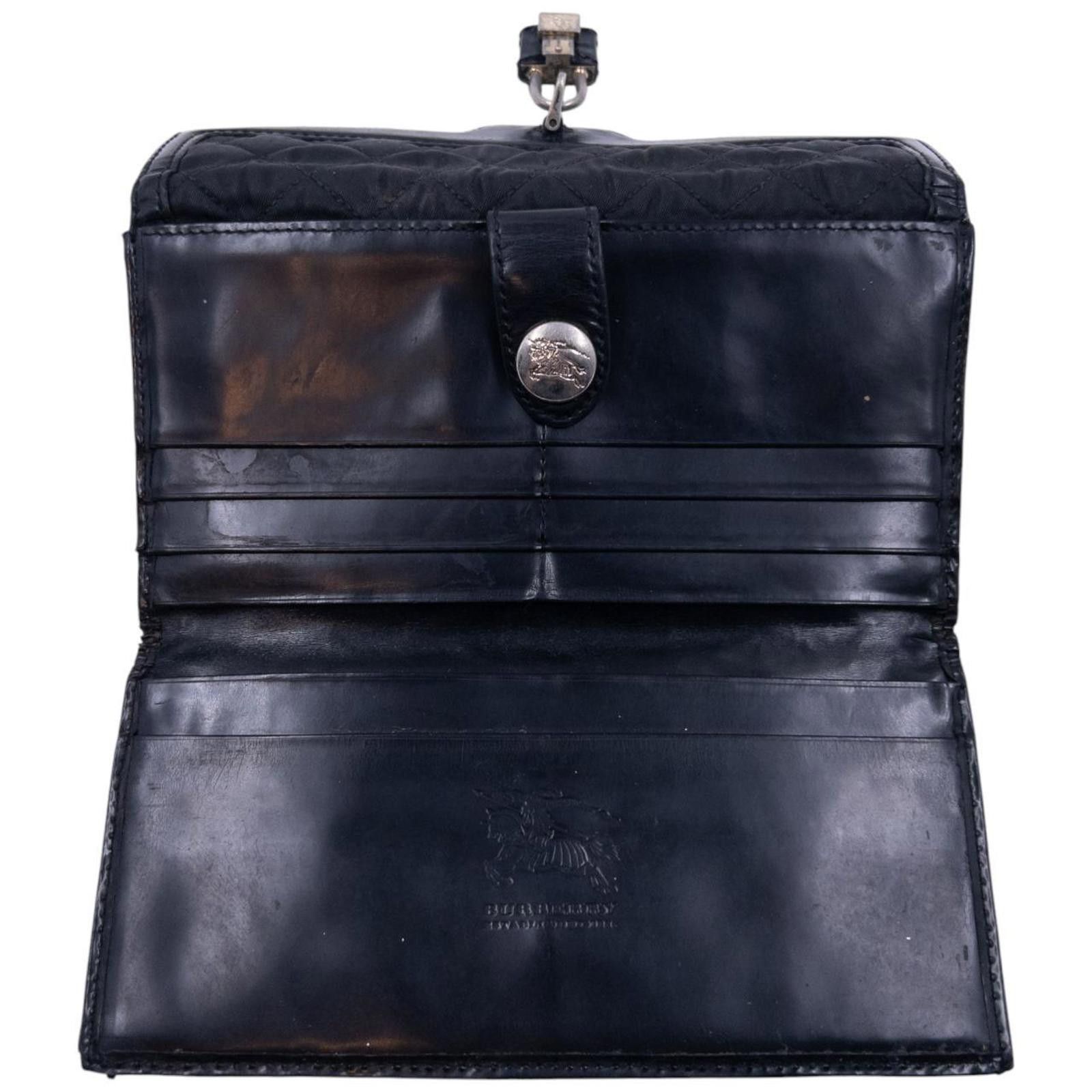 Burberry Vintage Burberry Quilted Purse Size ONE SIZE - 4 Thumbnail