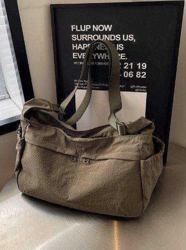 Japanese Brand Huskycat practical commuter student bag Size ONE SIZE - 1 Thumbnail