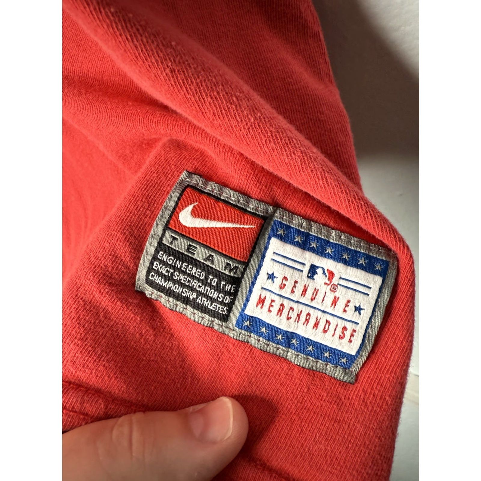 Nike Nike Mens Cincinnati Reds XL Baseball Heavyweight Embroidered T Shirt Y2K Mr Red Size US XL / EU 56 / 4 - 3 Thumbnail