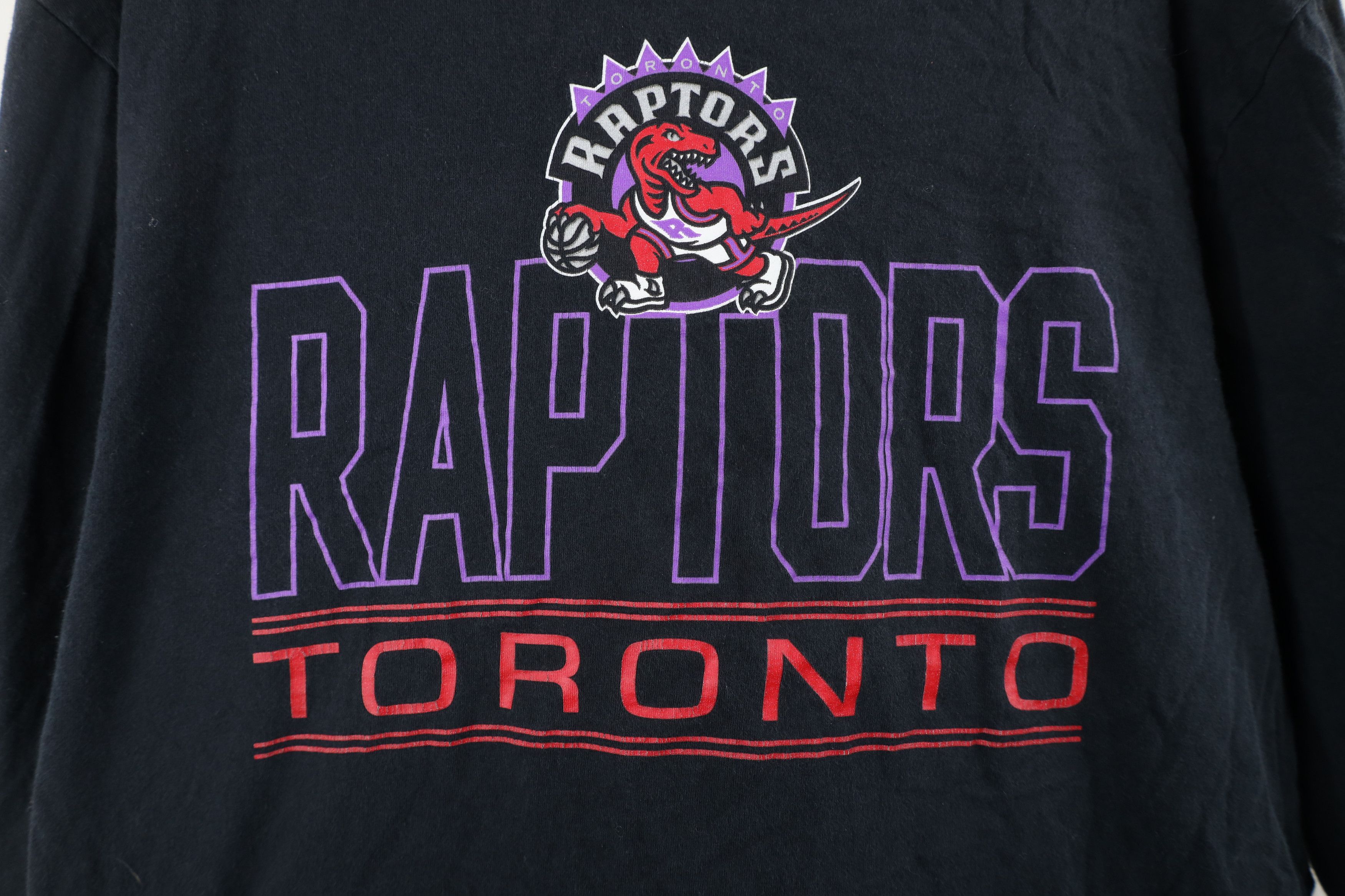 Mitchell & Ness × Vintage Mitchell & Ness Spell Out Toronto Raptors Basketball T-Shirt Size US M / EU 48-50 / 2 - 5 Thumbnail