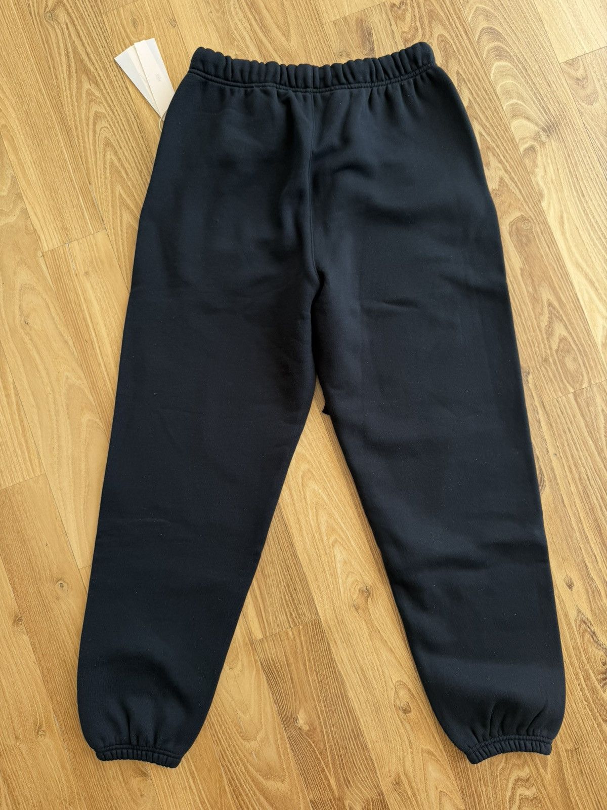 Essentials Fear of God Essentials Classic Sweatpants Size US 28 / EU 44 - 3 Thumbnail