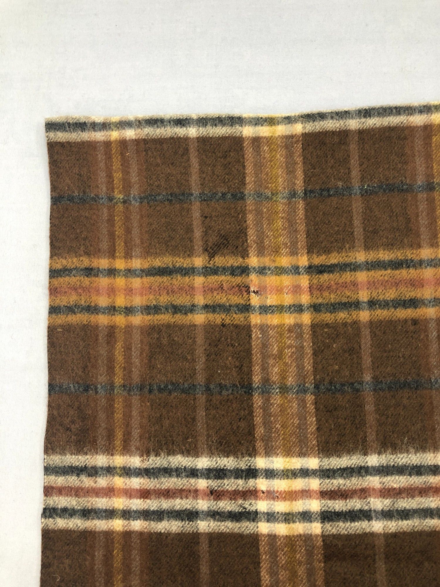 Aquascutum Vintage Aquascutum Scarf Muffler Wool Fringe Winter Scarves Size ONE SIZE - 8 Thumbnail