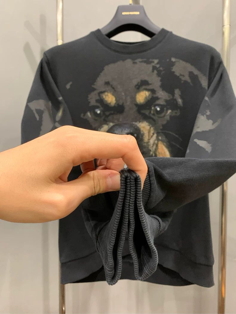 Givenchy Givenchy Dog head sweatshirt, size M Size US M / EU 48-50 / 2 - 3 Thumbnail