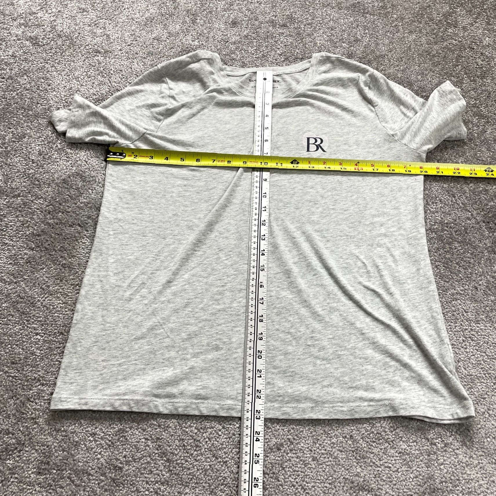 Banana Republic VINTAGE? No — Banana Republic T-Shirt Womens Large Gray Crew Neck Short Sleeve Cotton Tee Top Size L / US 10 / IT 46 - 7 Thumbnail