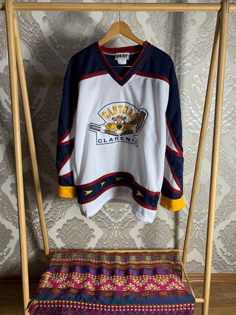 Vintage VERY RARE CCM OKAY RETRO HOCKEY JERSEY CANADA CASTORS 90s Size US S / EU 44-46 / 1 - 1 Thumbnail