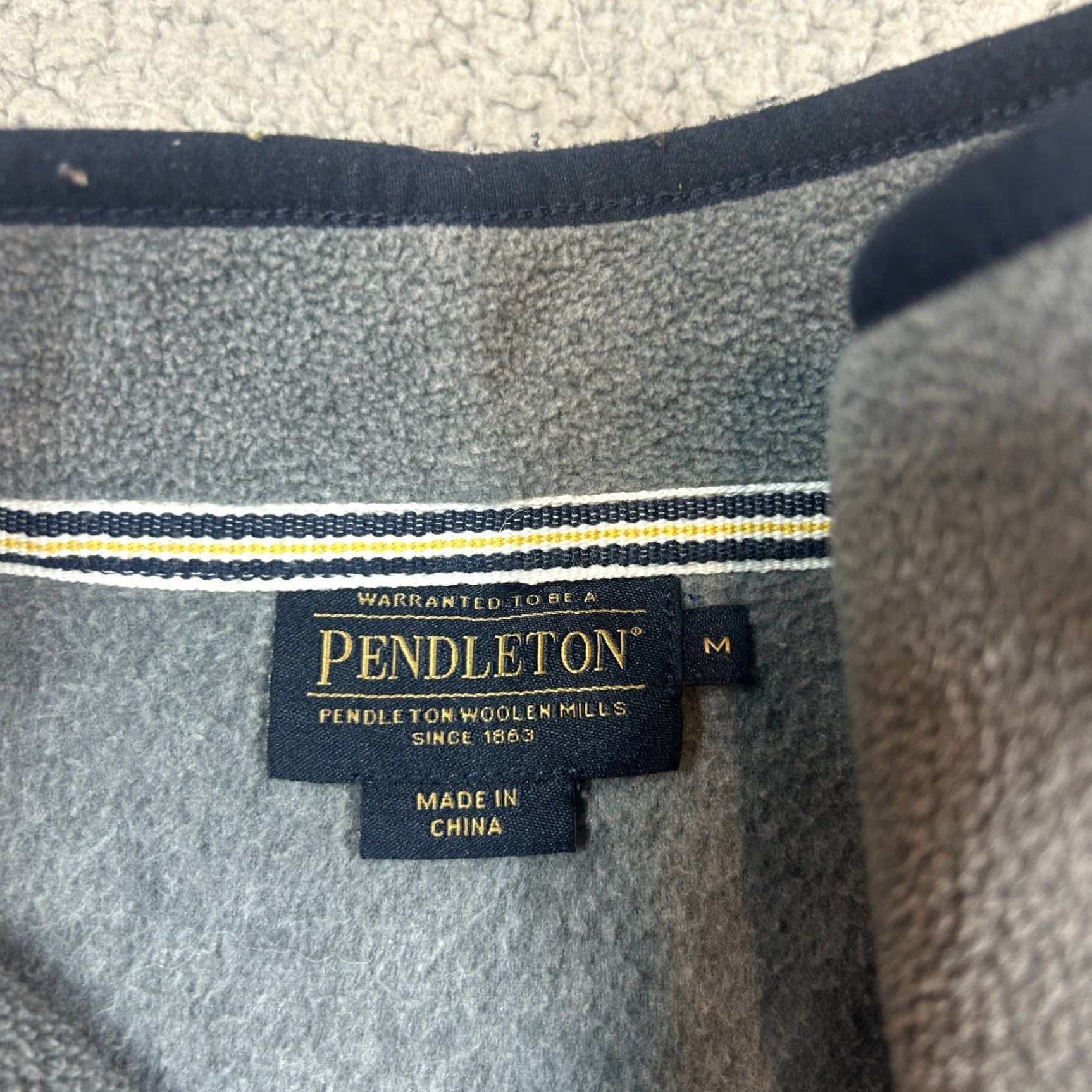 Pendleton Pendleton Mens Jacket Fleece 1/4 Zip Gray Size M Size US M / EU 48-50 / 2 - 4 Thumbnail