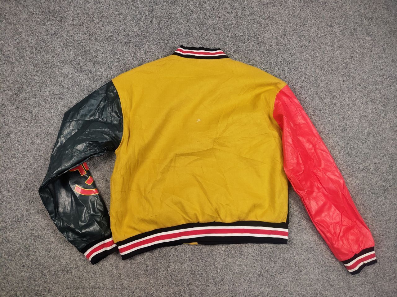 Vintage Smoke Rise Vintage Latermane Varsity Patch Bomber Jacket Size US L / EU 52-54 / 3 - 11 Thumbnail