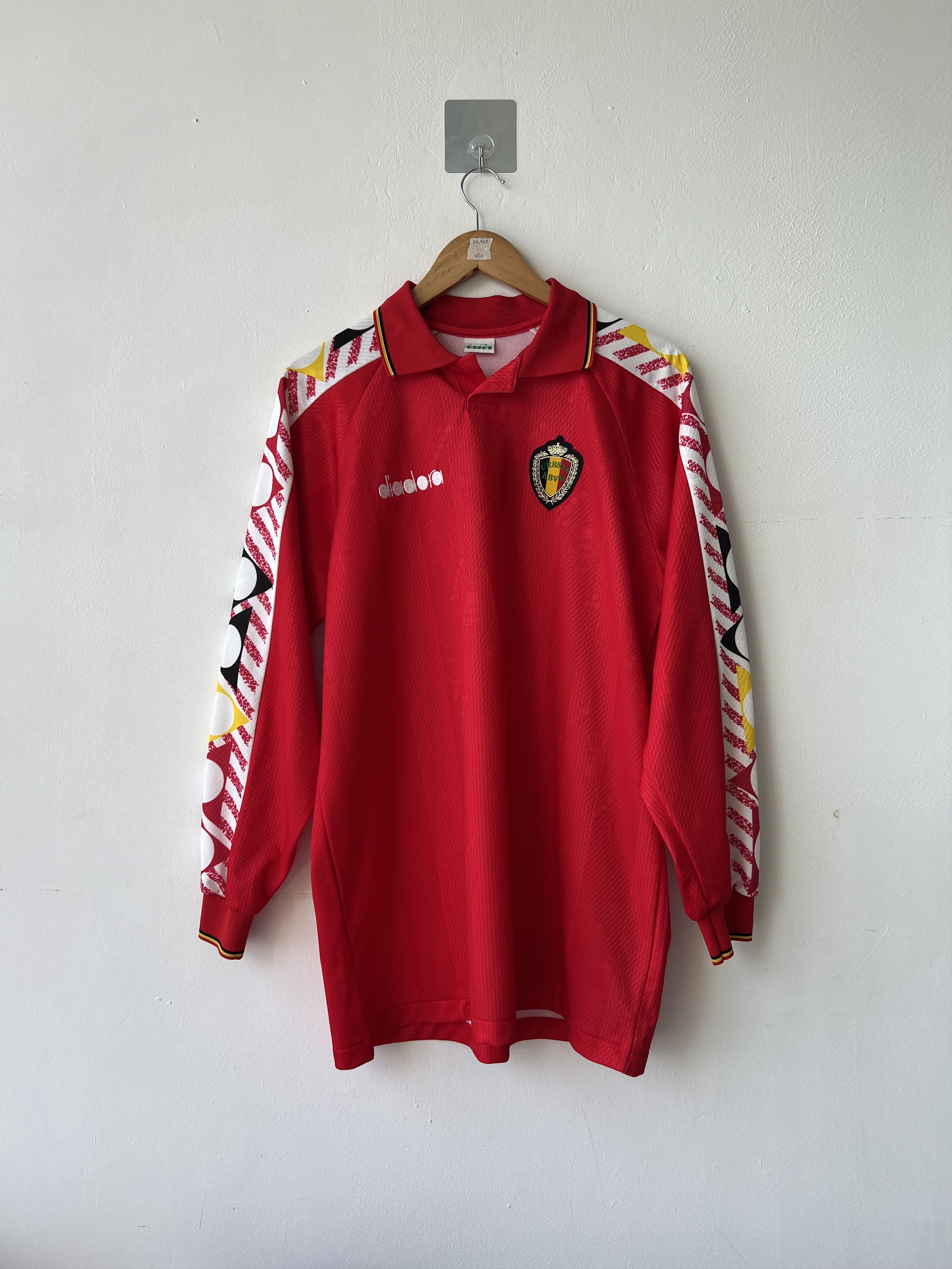 Diadora (L) Belgium 1994-96 Home Long Sleeve Kit Size US L / EU 52-54 / 3 - 1 Thumbnail