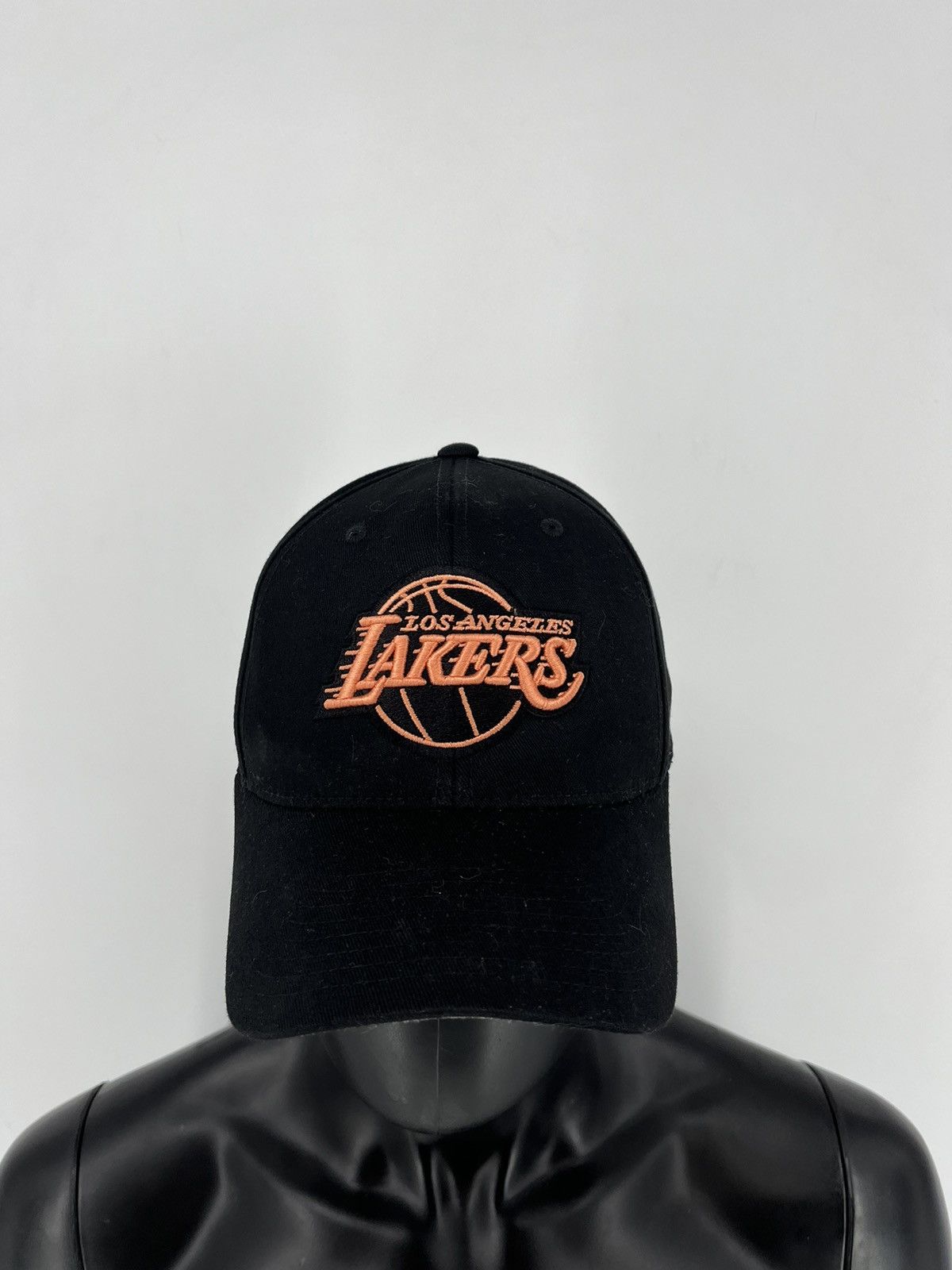 Mitchell & Ness Mitchell & Ness vintage Los Angeles Lakers NBA CAP Size ONE SIZE - 1 Thumbnail