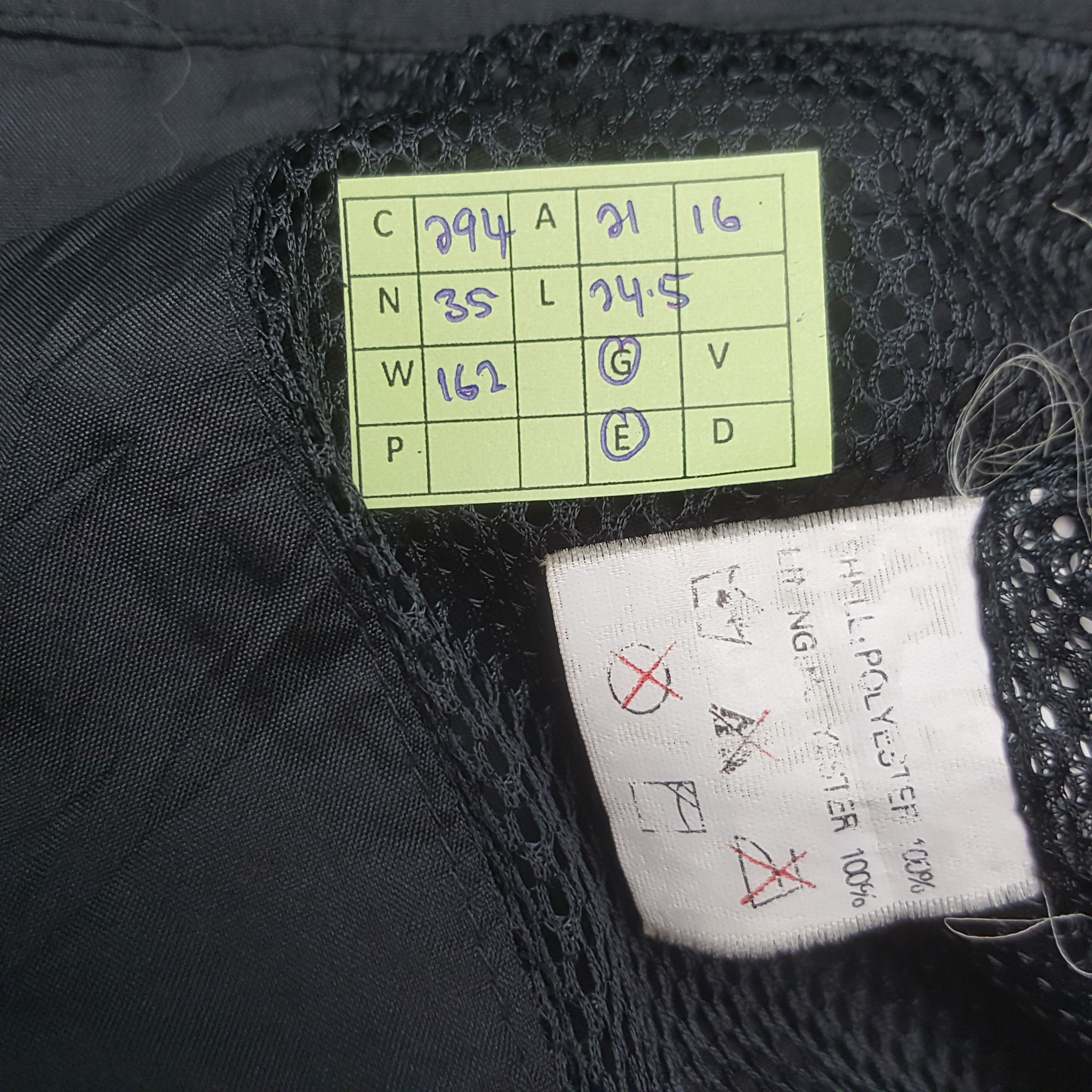 Yves Saint Laurent Vintage Yves Saint Laurent Designer Brand Vest C294N35 Size US M / EU 48-50 / 2 - 6 Thumbnail