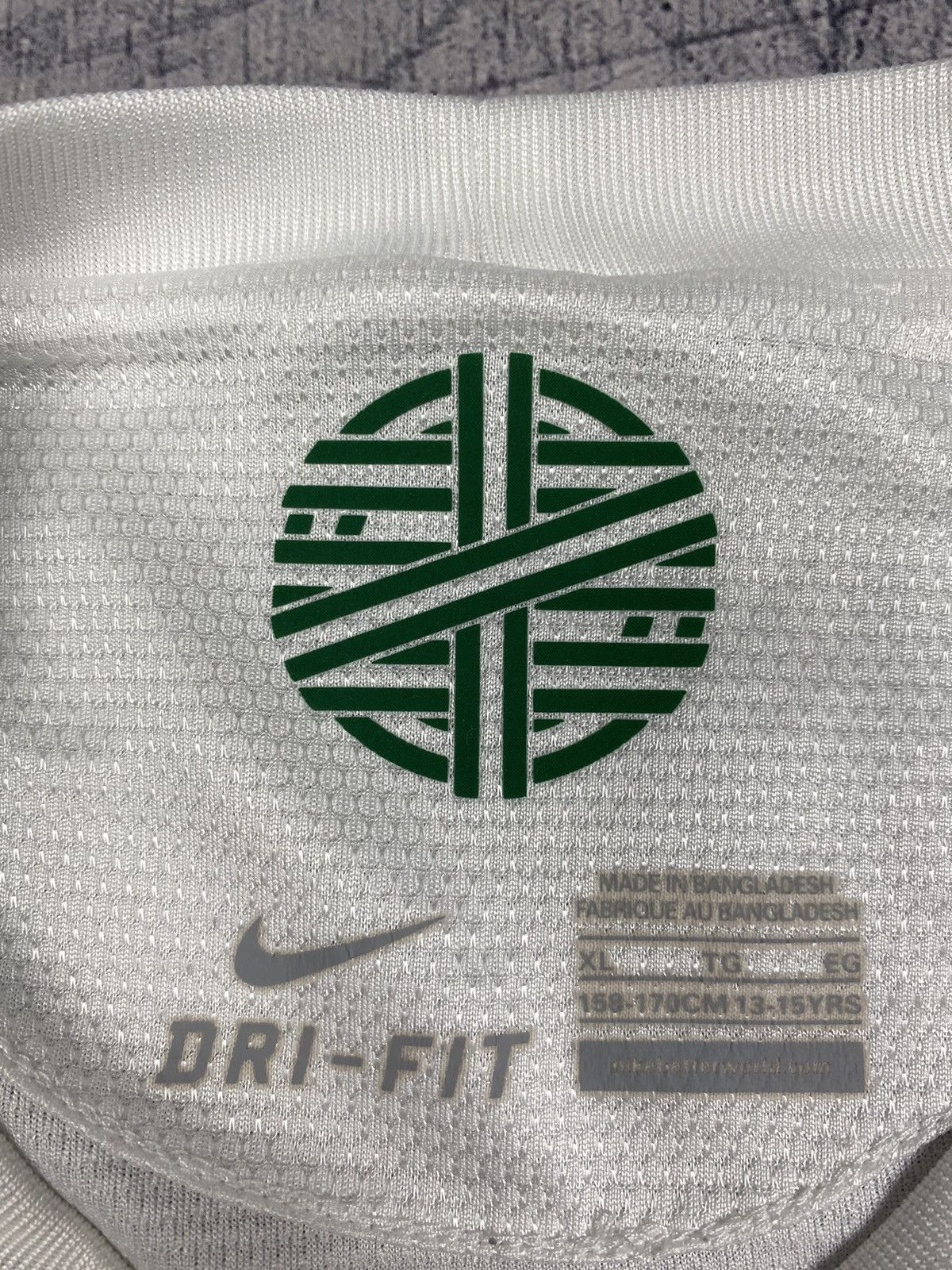 Nike Nike Portugal 2012-2013 Away Football Soccer Jersey Tee Kids Size US S / EU 44-46 / 1 - 11 Thumbnail
