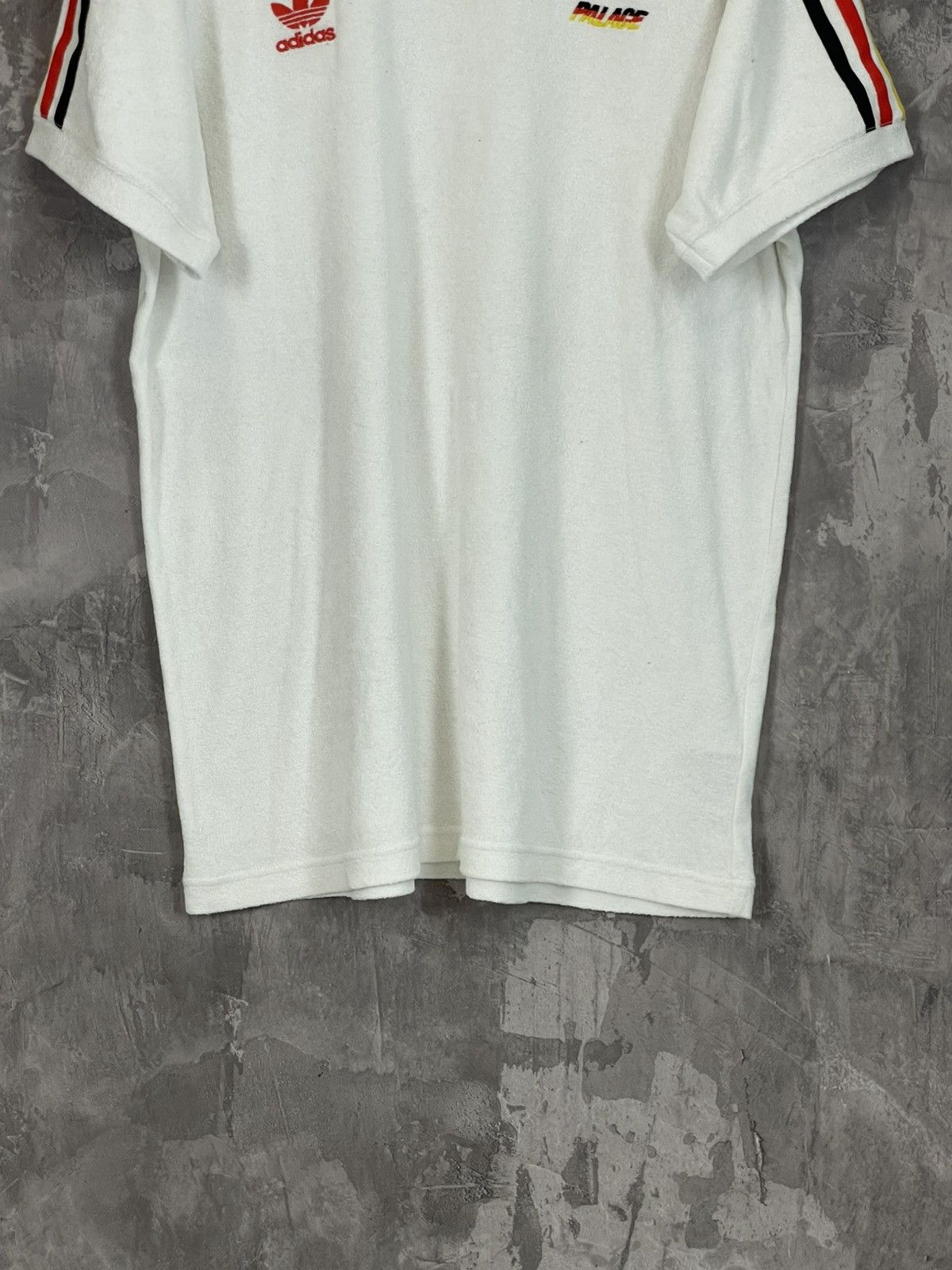 Adidas × Palace Palace & Adidas Rare 2018s T-shirt Men’s Size L Hype Size US L / EU 52-54 / 3 - 5 Thumbnail