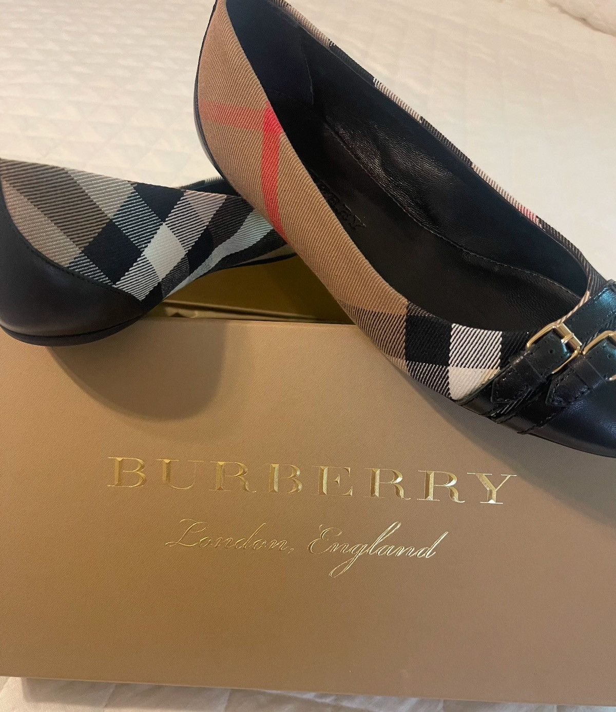 Burberry × Designer Burberry Bridle Housecheck Avonwick Ballerinas Black Size US 6.5 / IT 36.5 - 1 Thumbnail