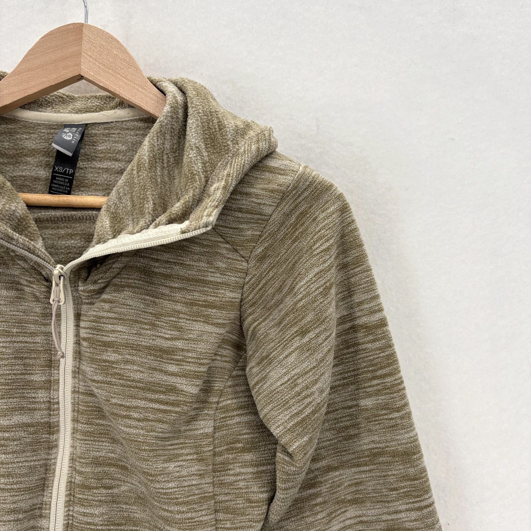 Mountain Hardwear VINTAGE Mountain Hardwear Microchill 2.0 Quarter Zip Jacket Women's XS Green Hooded Cozy Size XS / US 0-2 / IT 36-38 - 2 Thumbnail